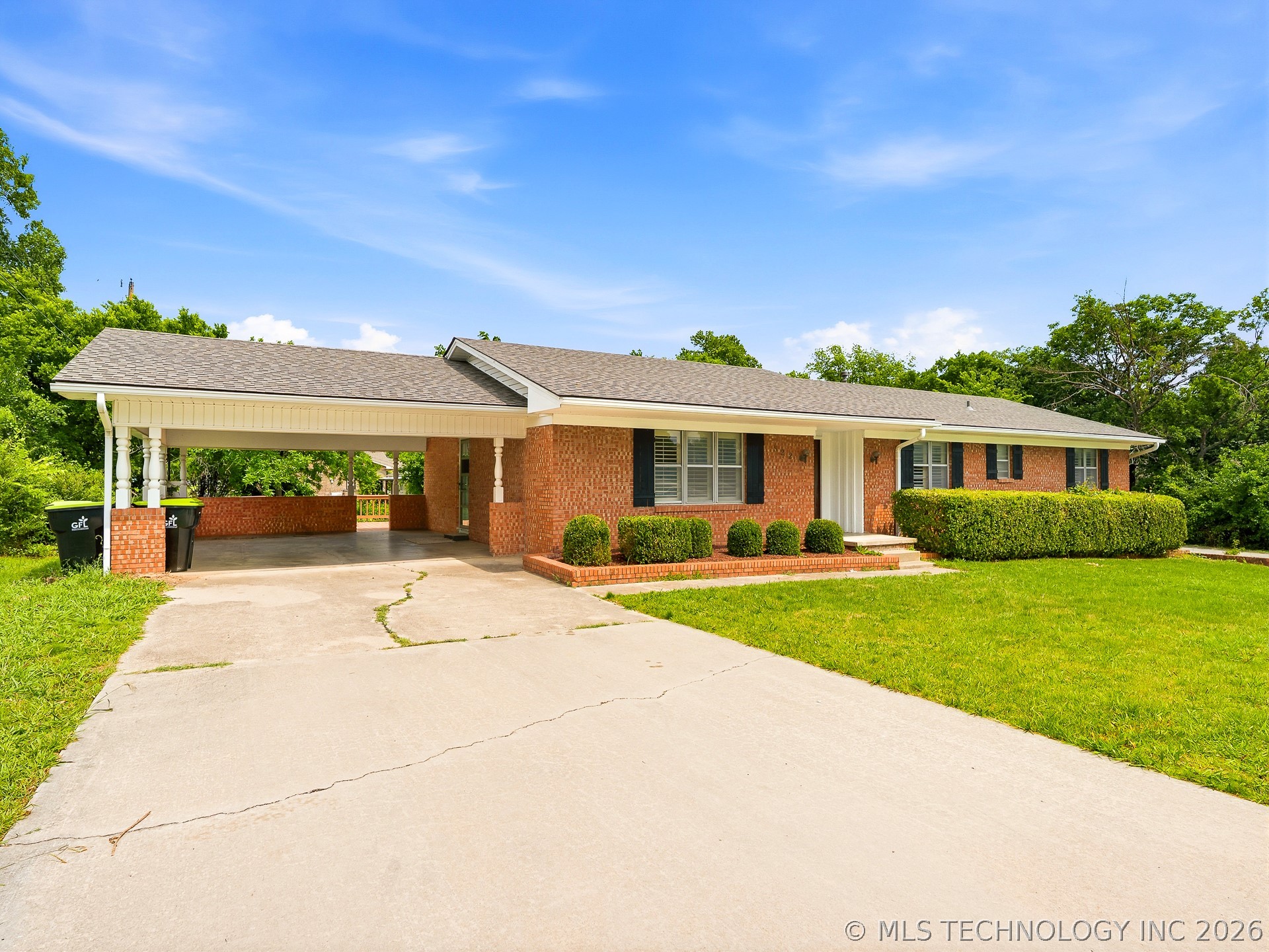 522 S Country Club Street Ada OK 74820