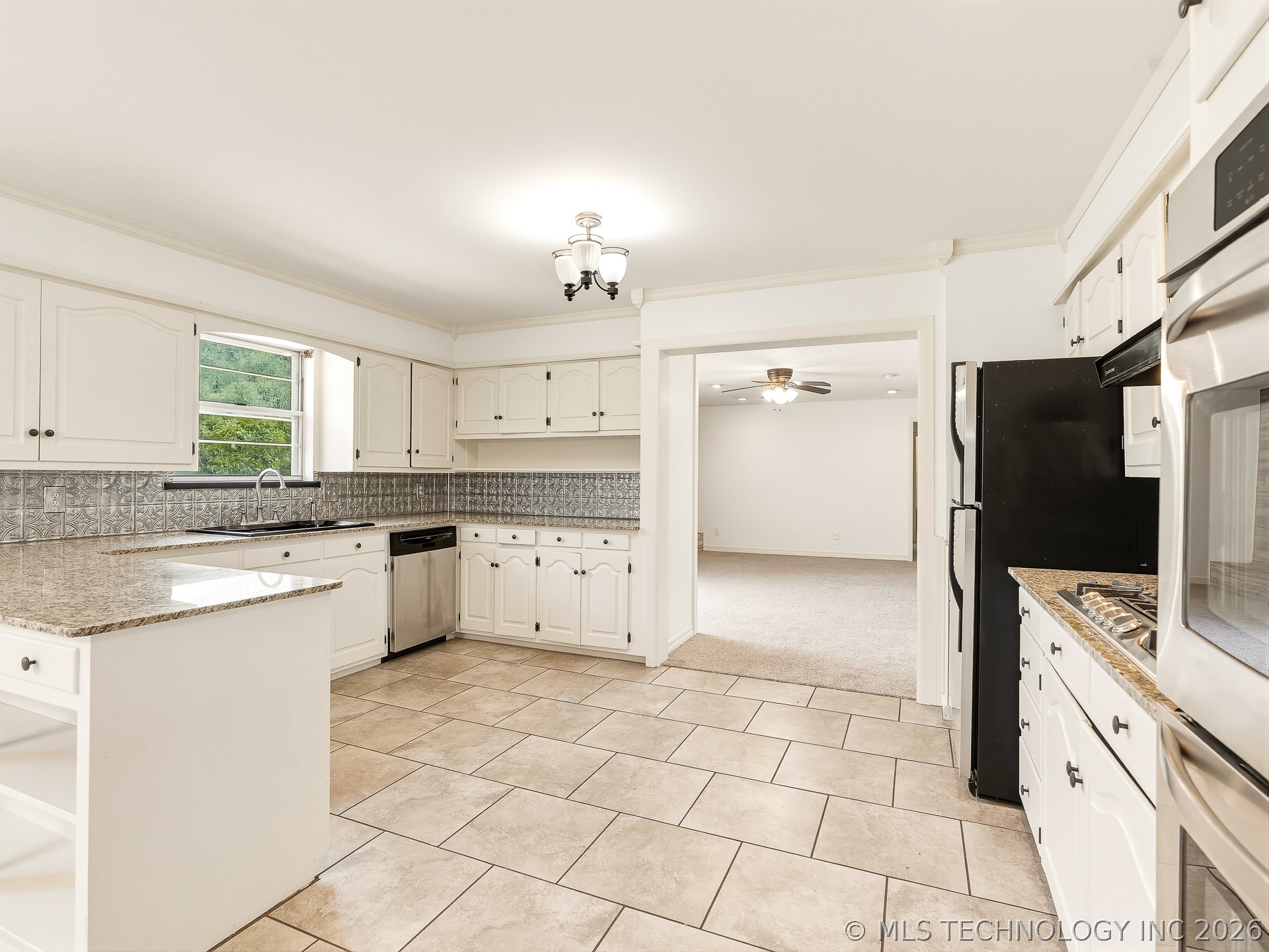 522 S Country Club Street Ada OK 74820