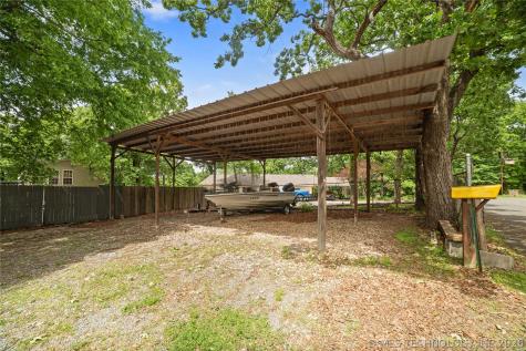 3192 W Hickory Hills Drive Hulbert OK 74441
