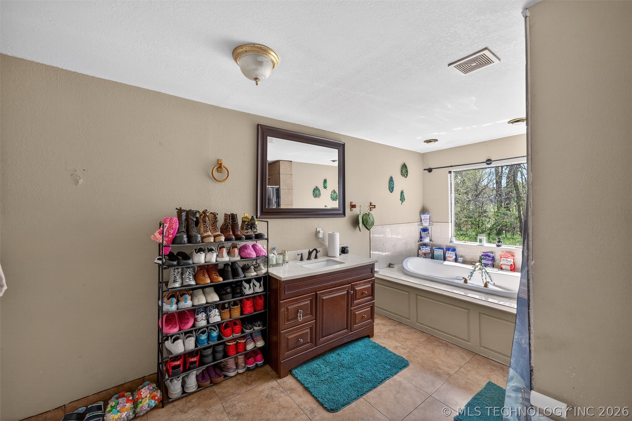 1402 E Hayes Street Okmulgee OK 74447