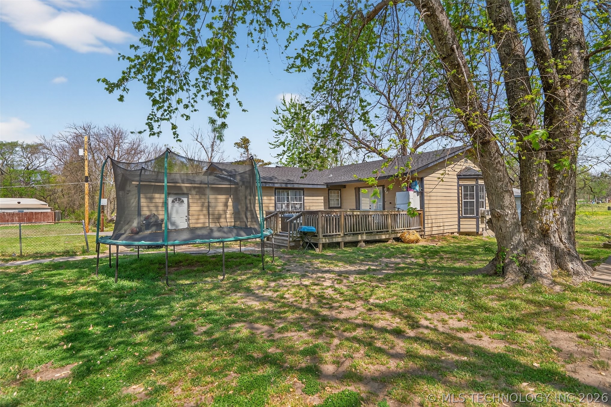 1402 E Hayes Street Okmulgee OK 74447