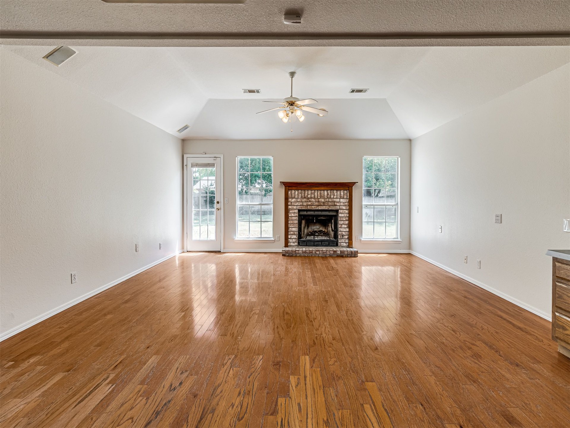 3633 S 132nd Eastavenue Tulsa OK 74134