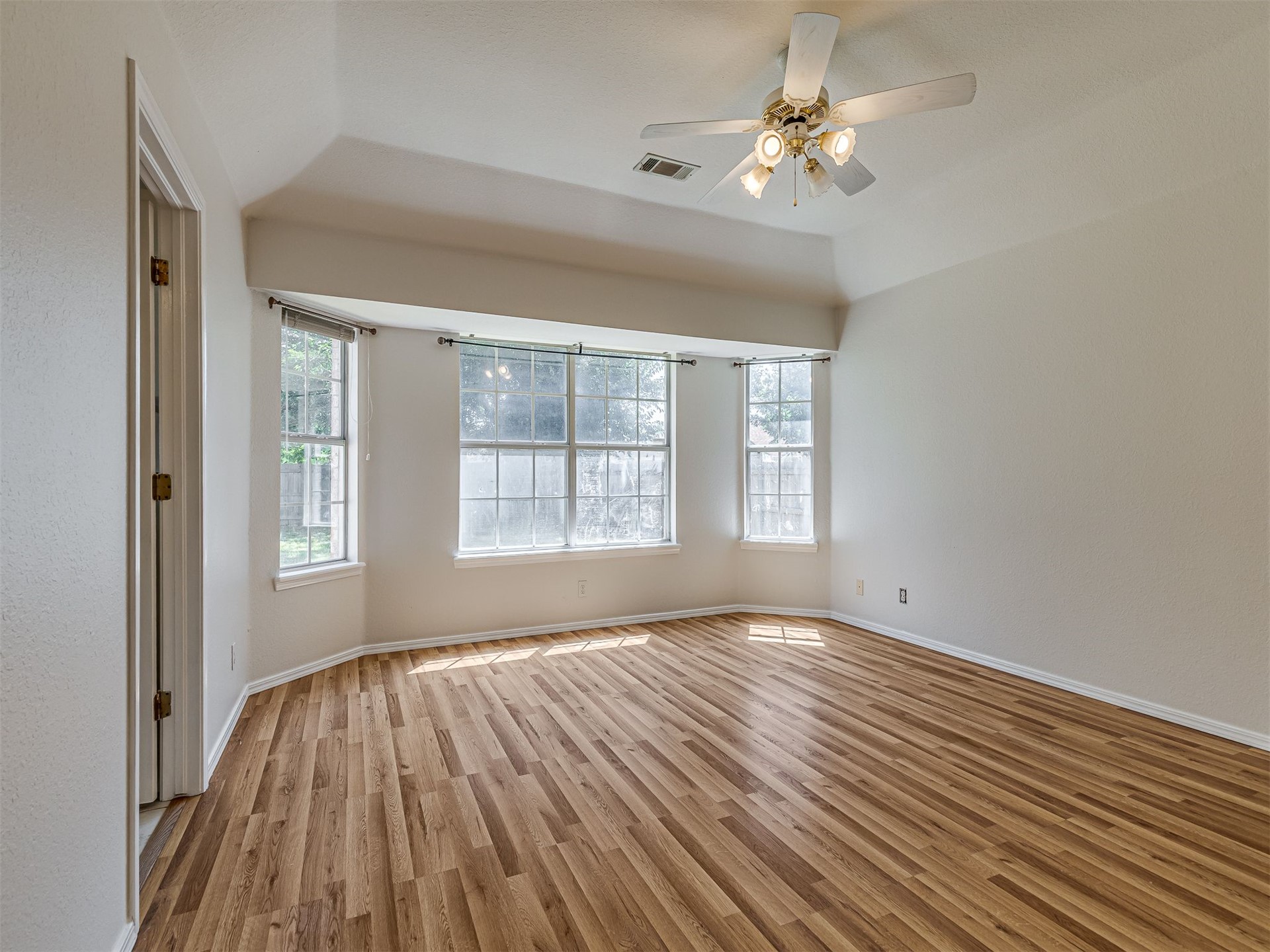 3633 S 132nd Eastavenue Tulsa OK 74134