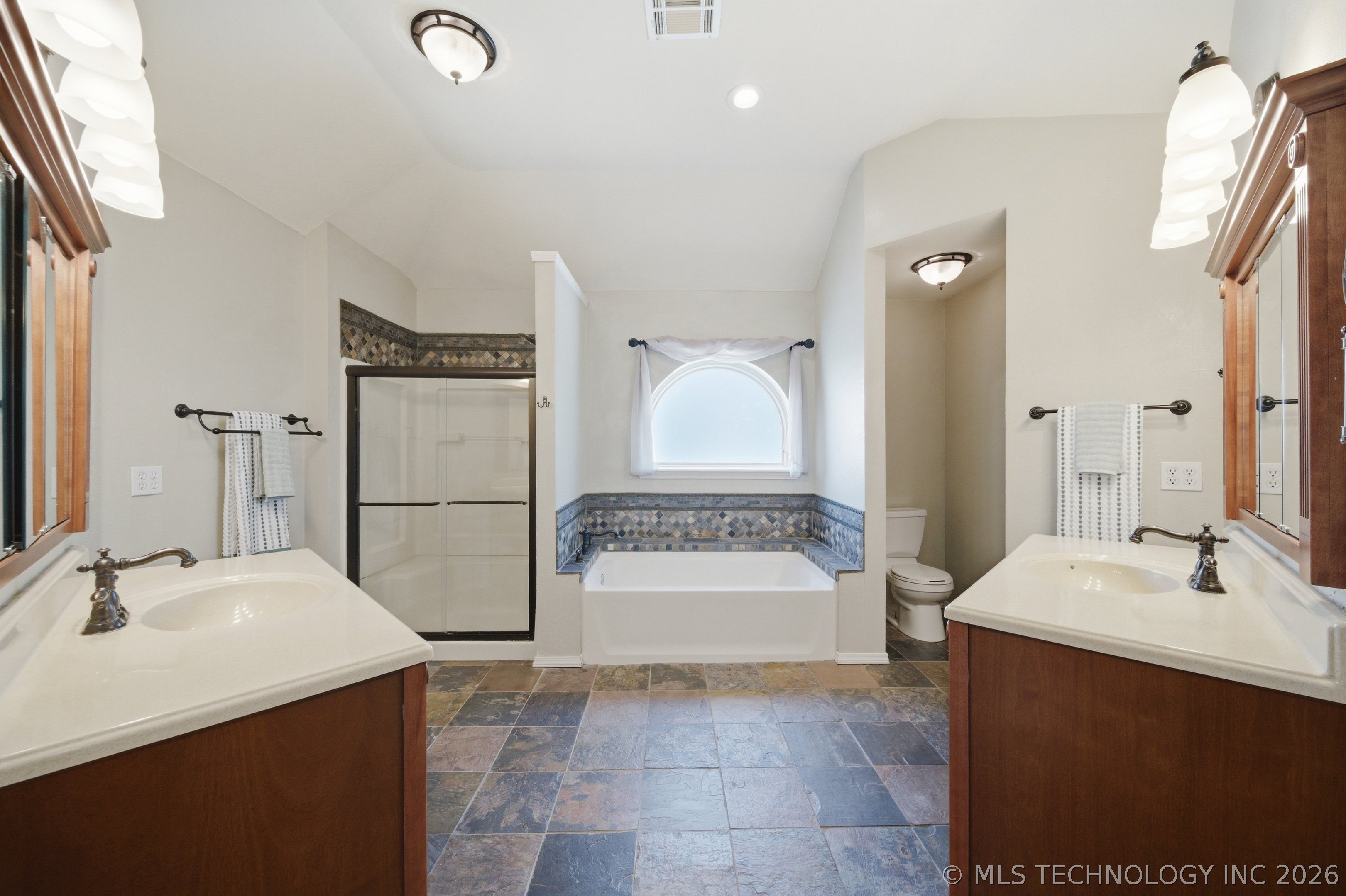 6808 Silver Oak Drive Tulsa OK 74107