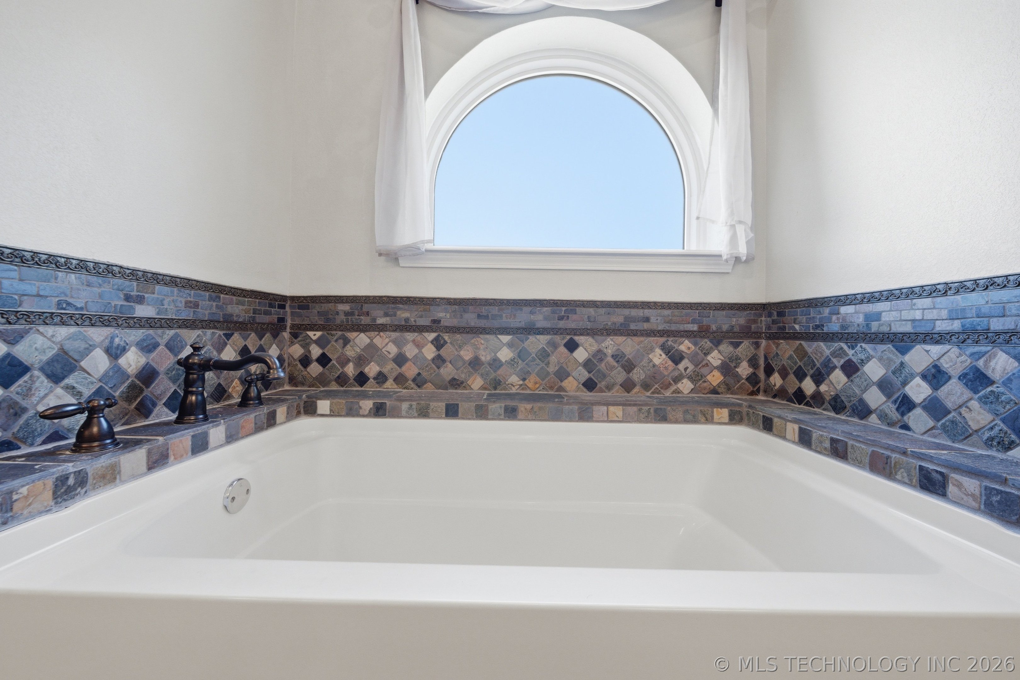 6808 Silver Oak Drive Tulsa OK 74107