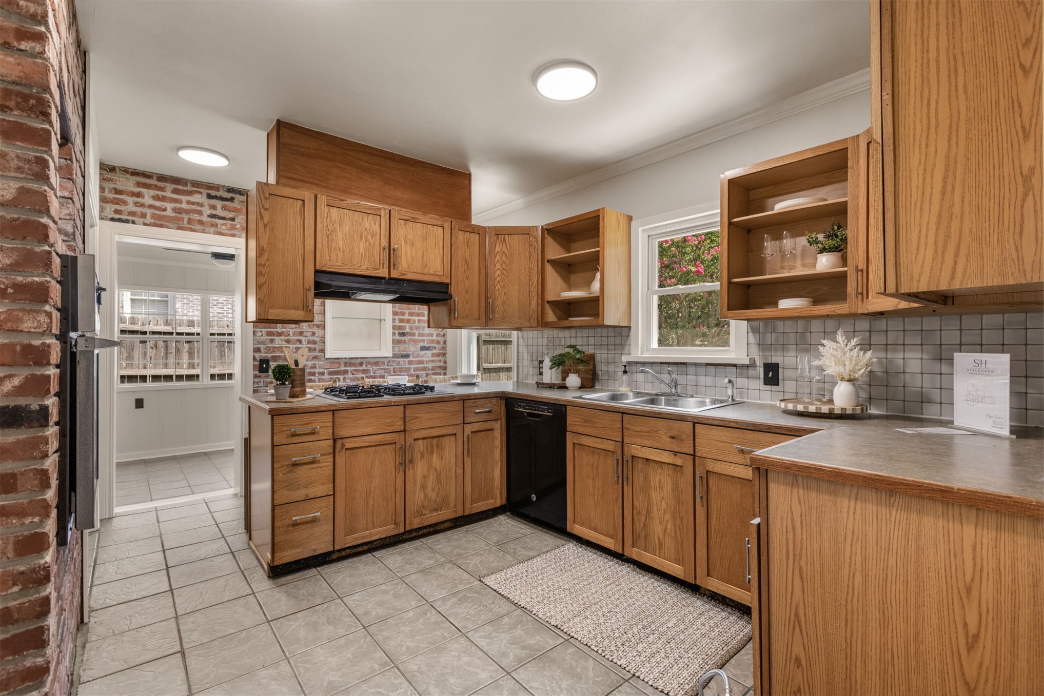 2433 S Gary Place Tulsa OK 74114