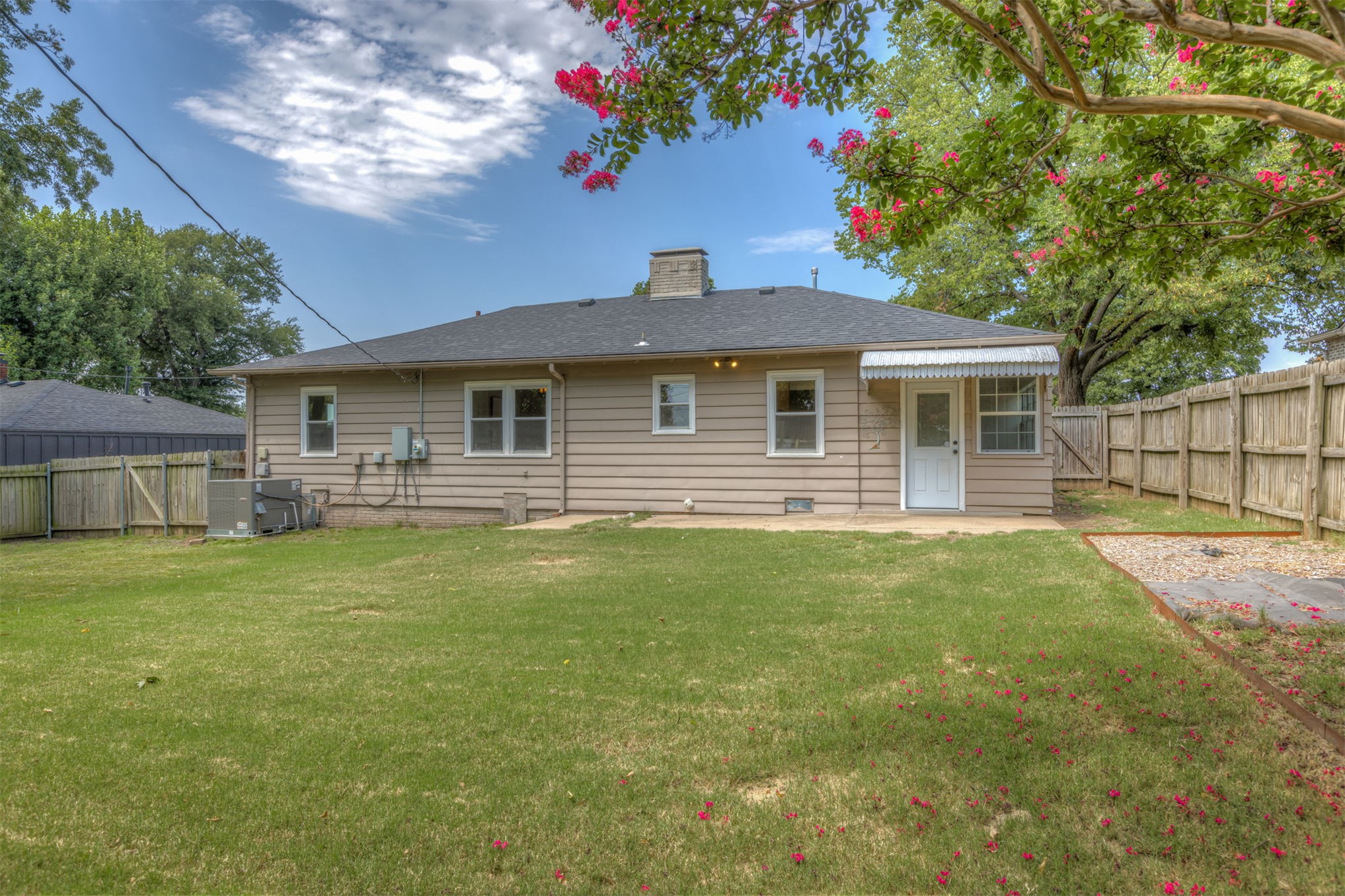 2433 S Gary Place Tulsa OK 74114