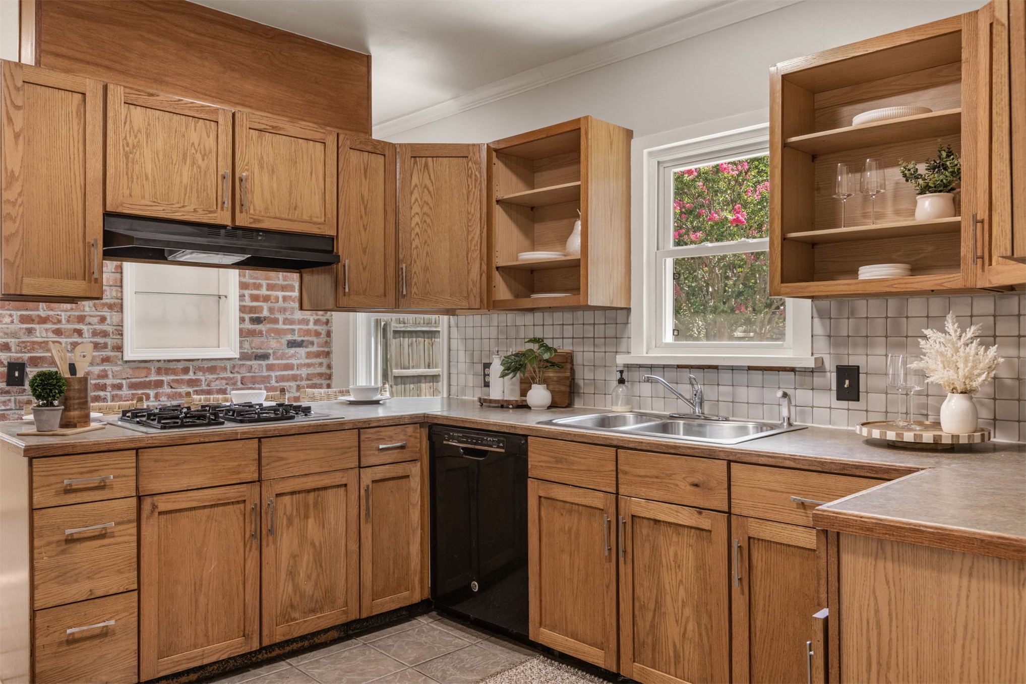 2433 S Gary Place Tulsa OK 74114