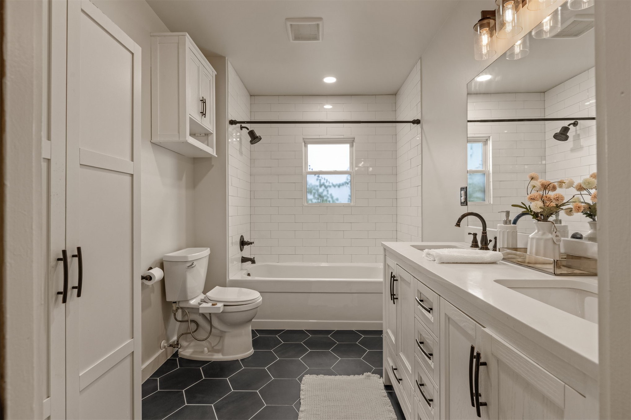 2433 S Gary Place Tulsa OK 74114