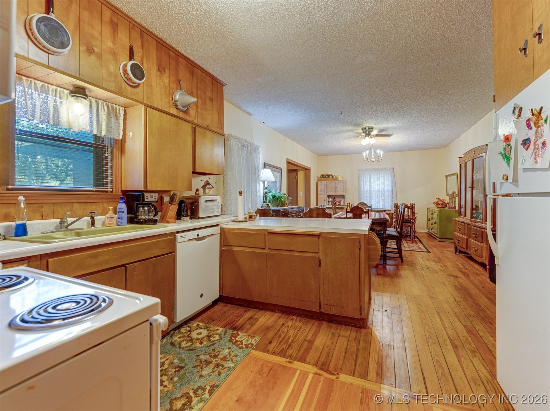 24613 E Lakeview Road Yale OK 74085