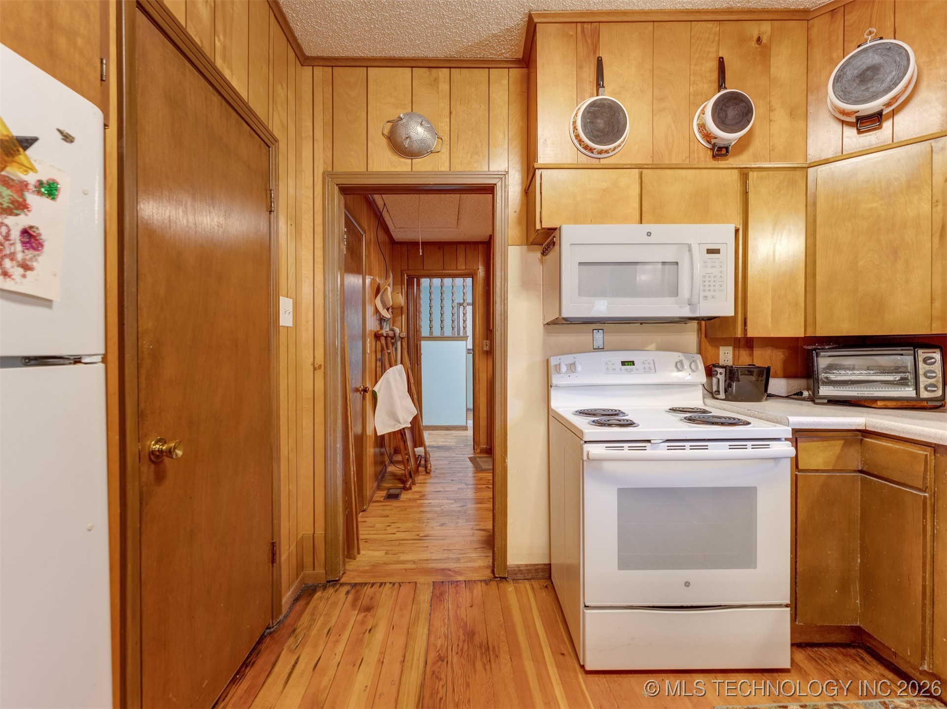 24613 E Lakeview Road Yale OK 74085