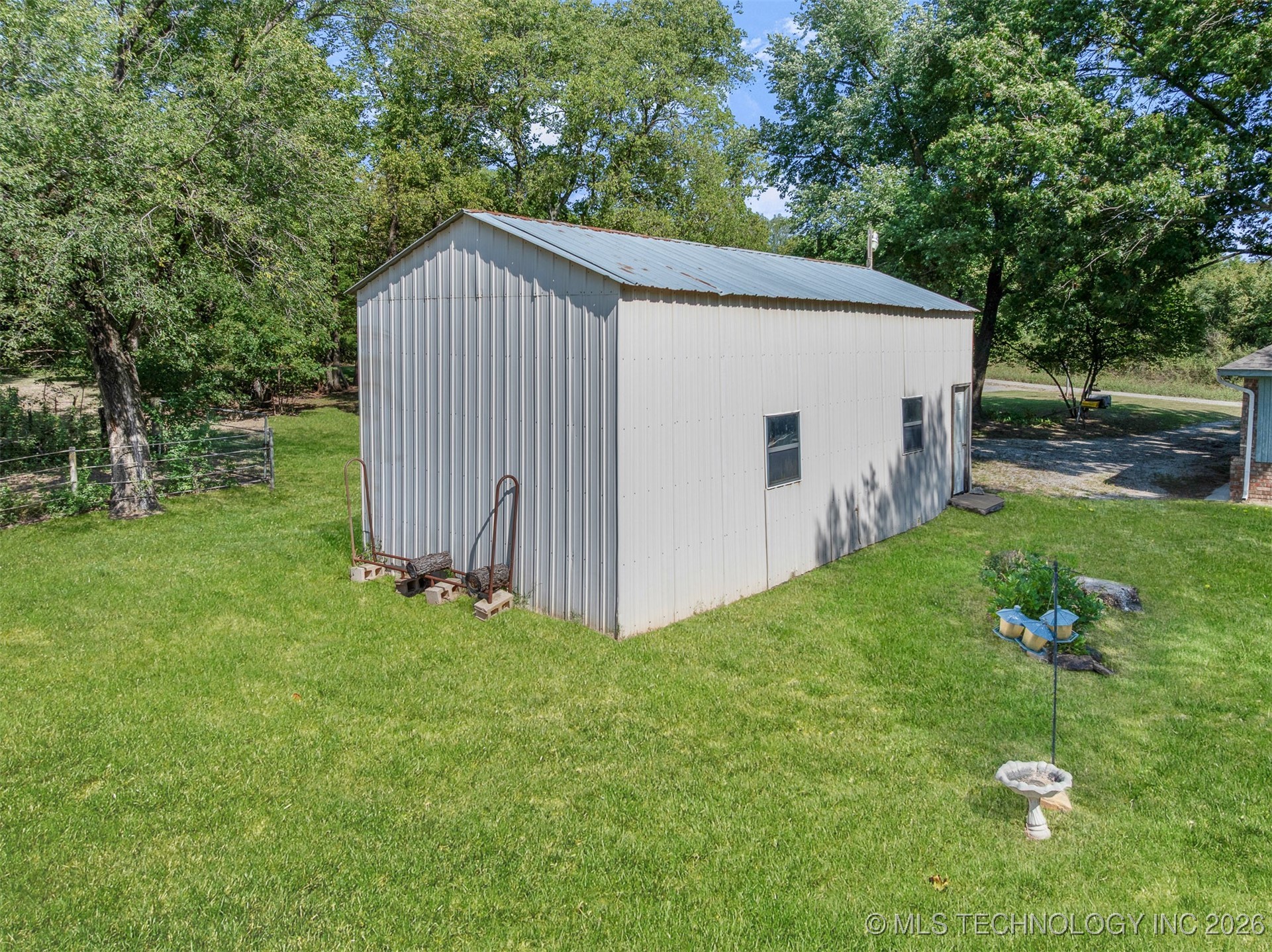 24613 E Lakeview Road Yale OK 74085