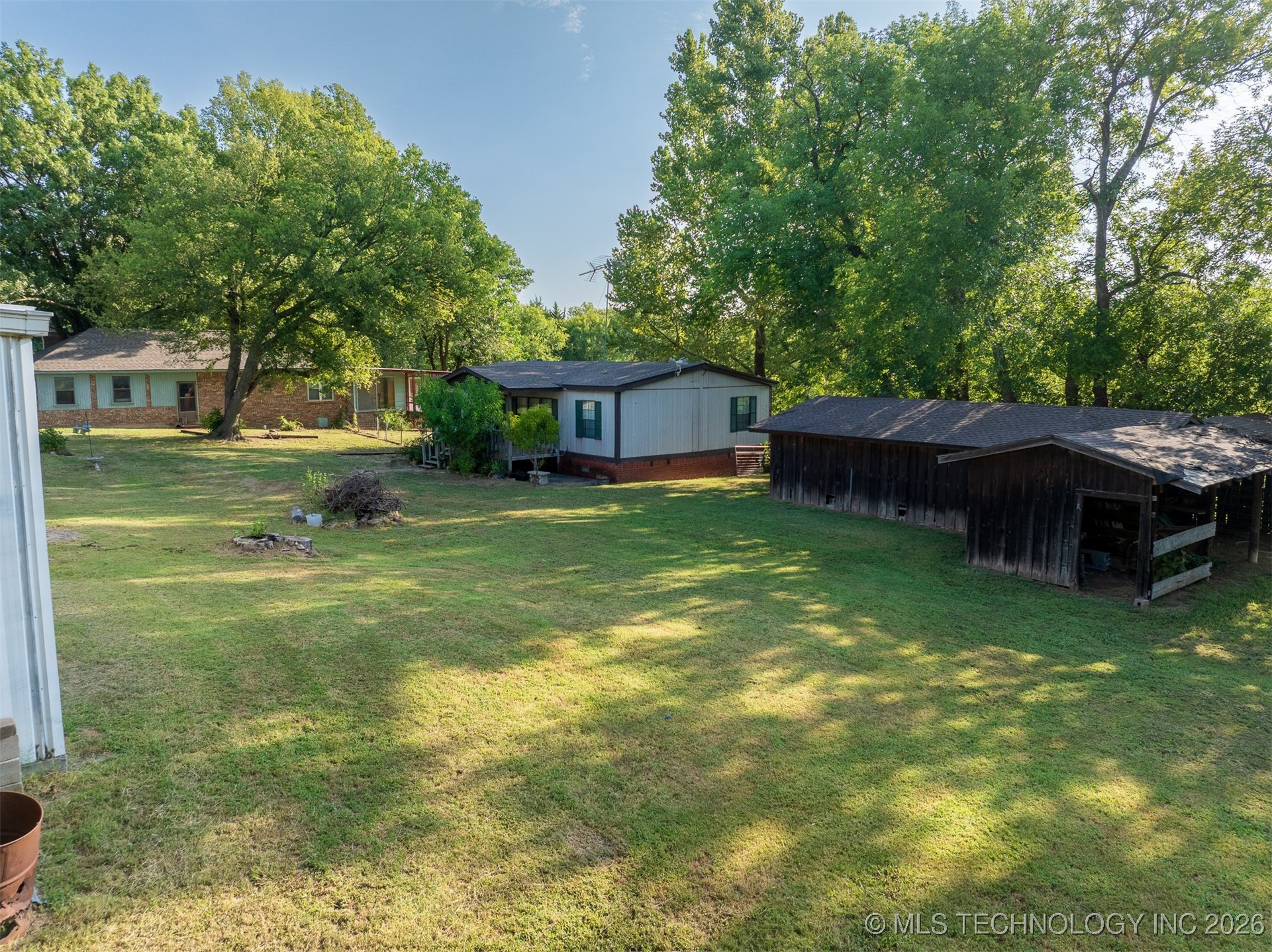 24613 E Lakeview Road Yale OK 74085
