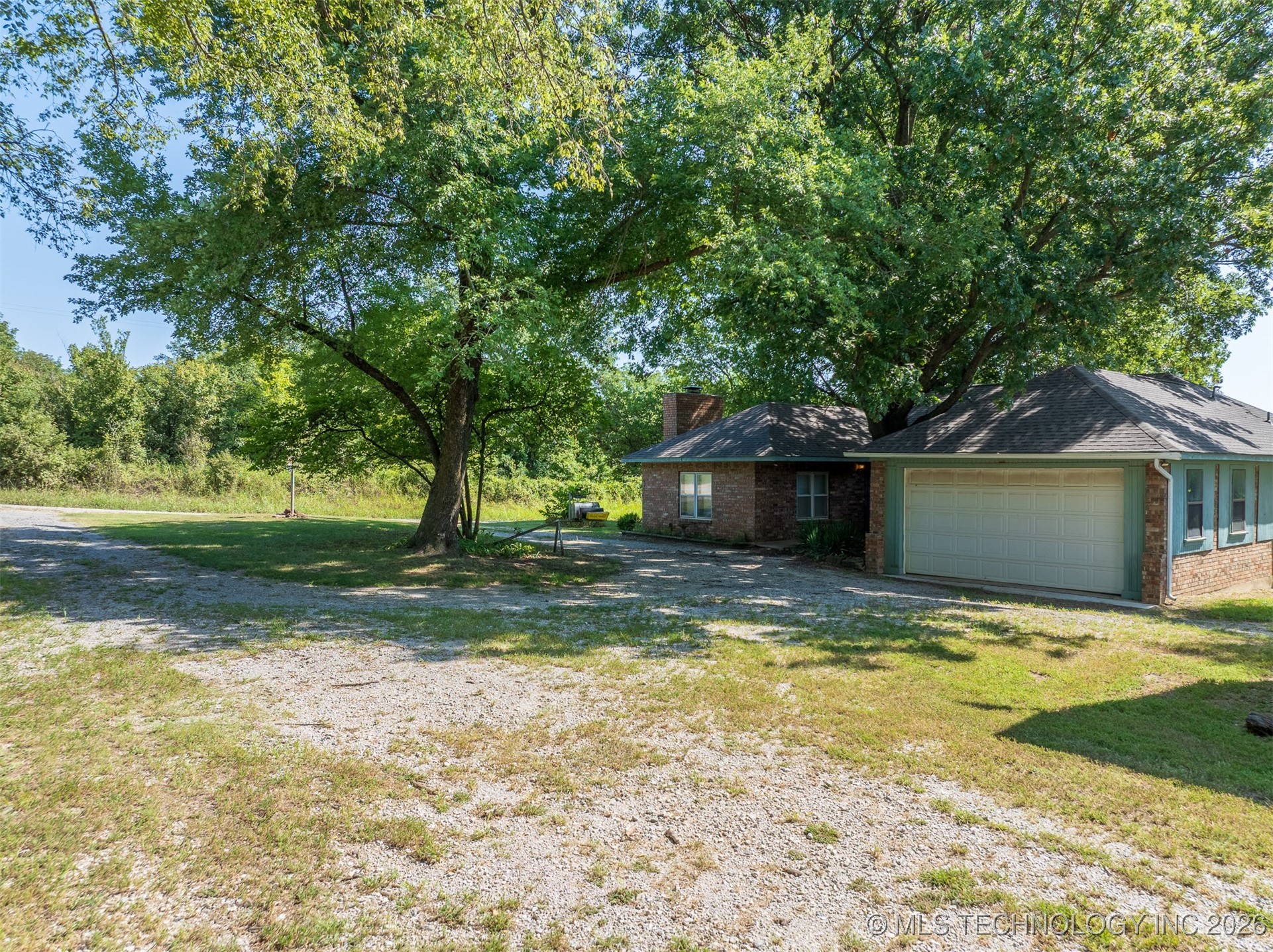 24613 E Lakeview Road Yale OK 74085