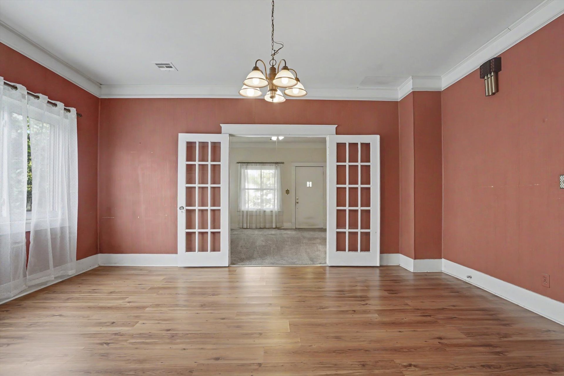 419 E 5th Street Claremore OK 74017