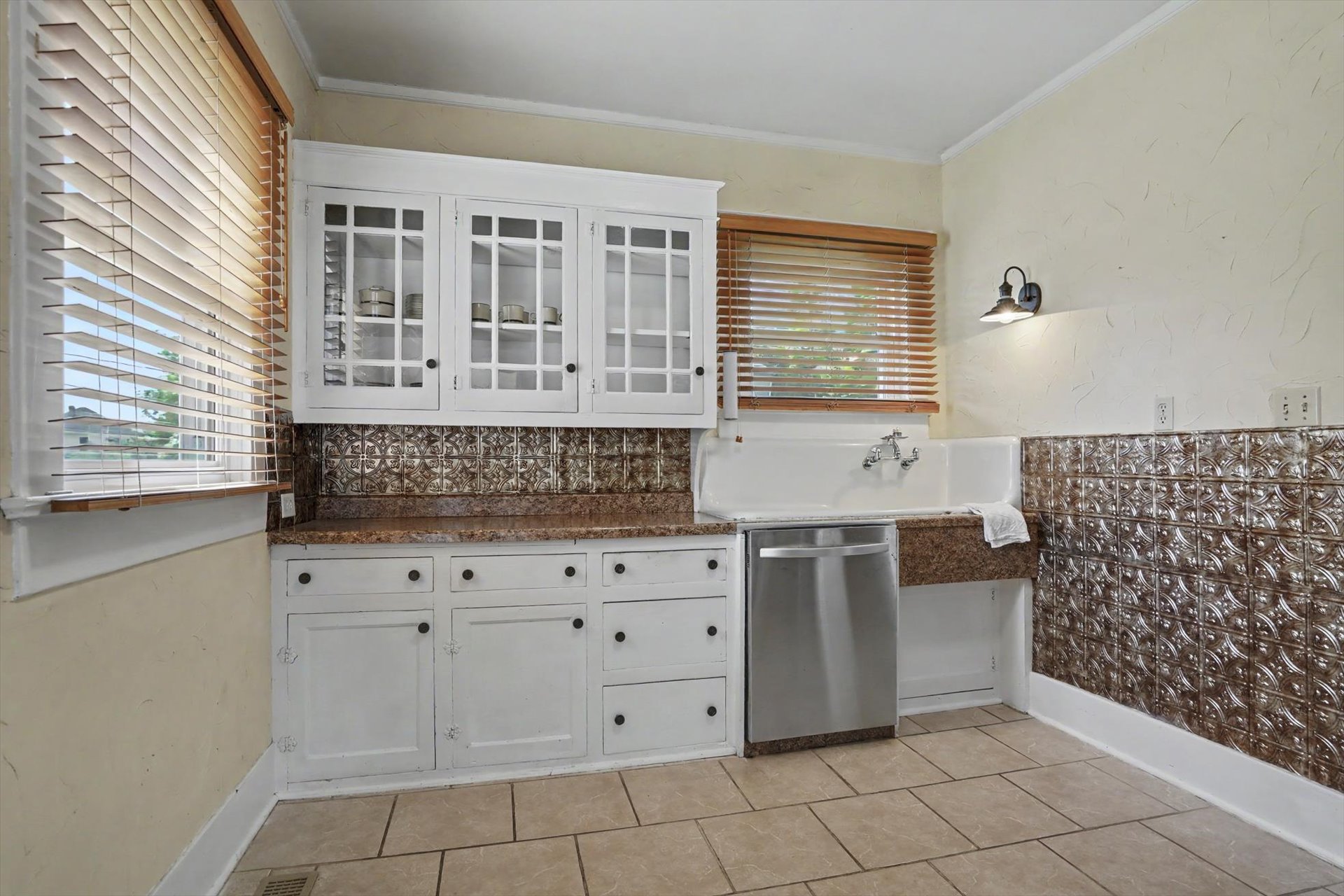 419 E 5th Street Claremore OK 74017