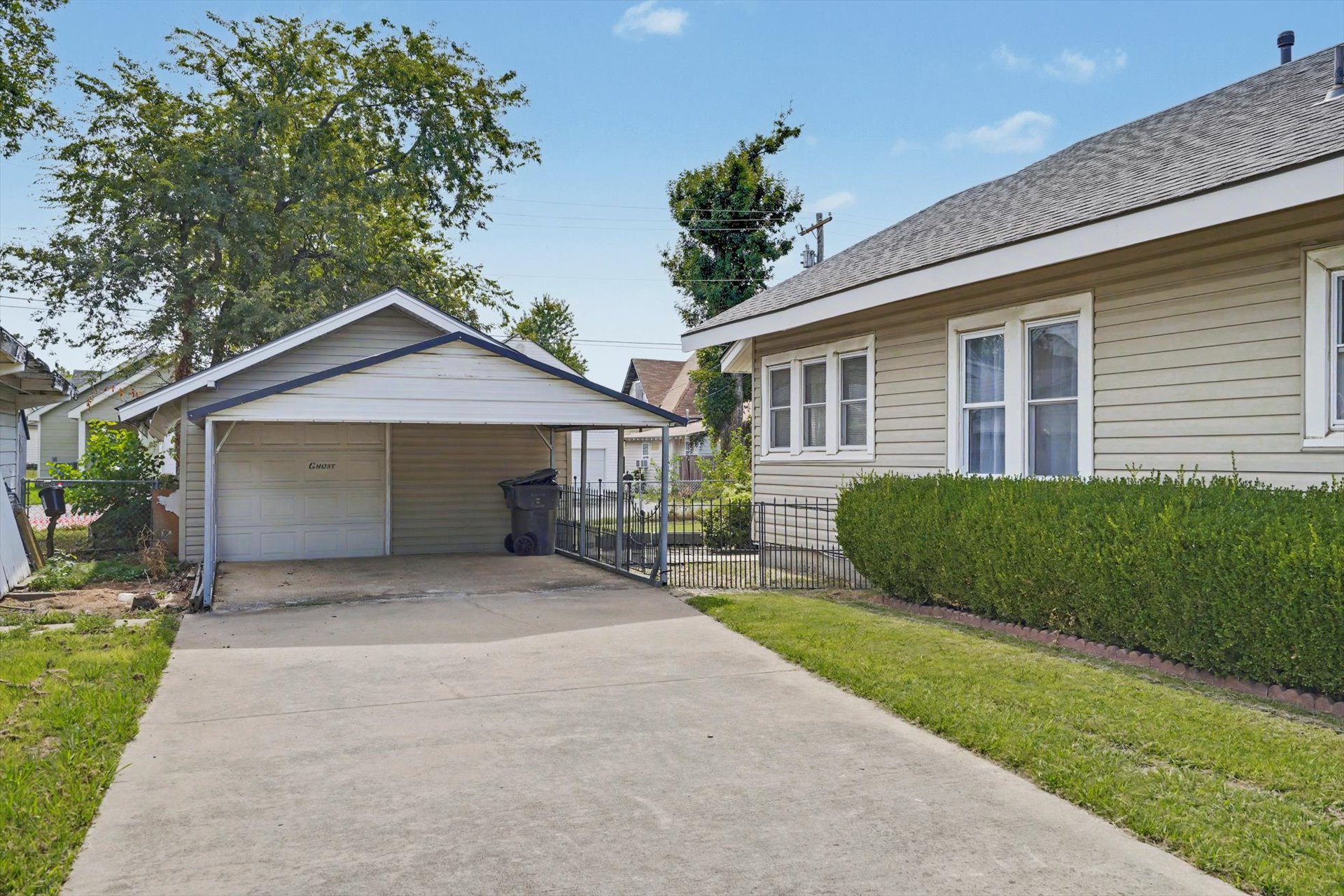 419 E 5th Street Claremore OK 74017