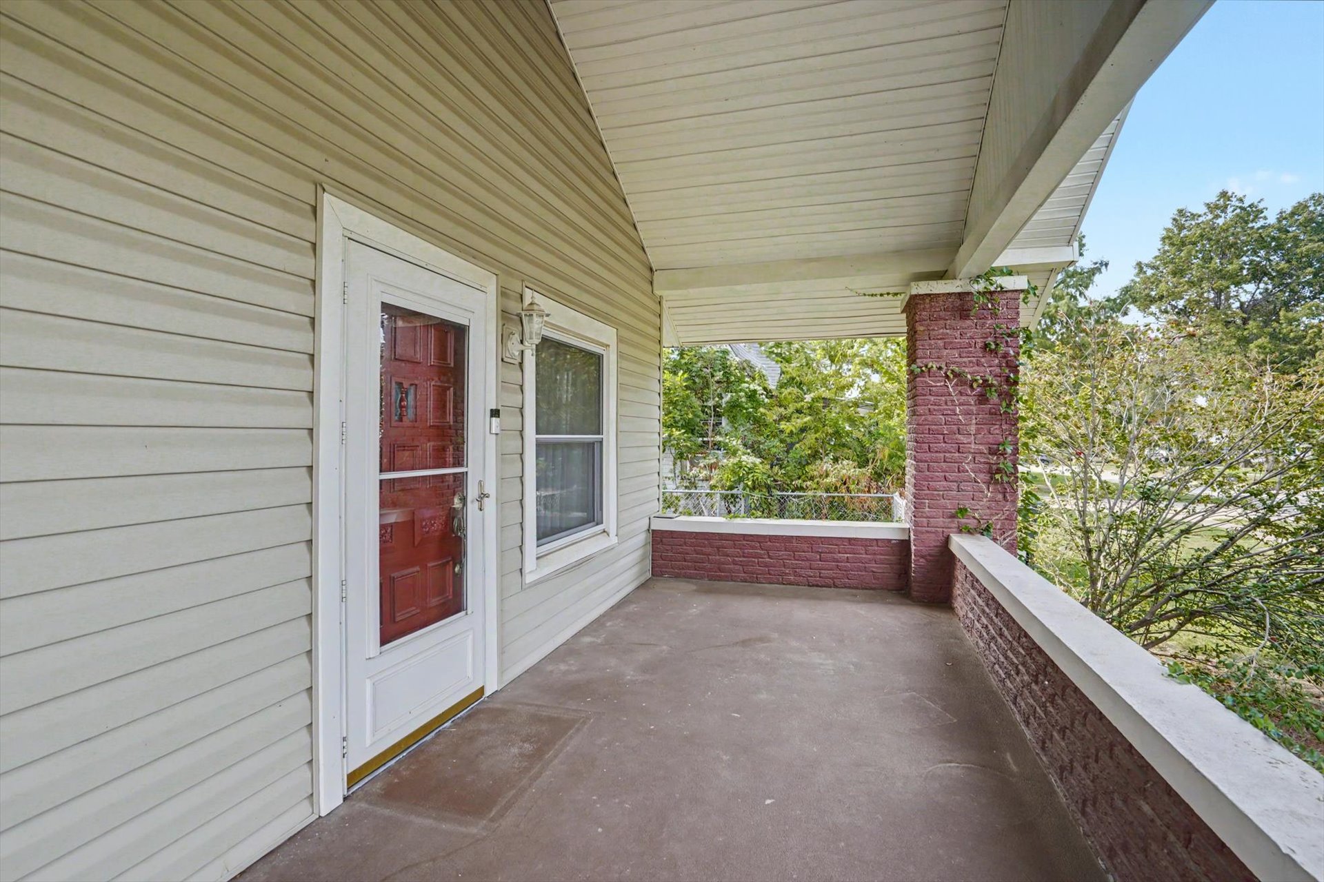 419 E 5th Street Claremore OK 74017
