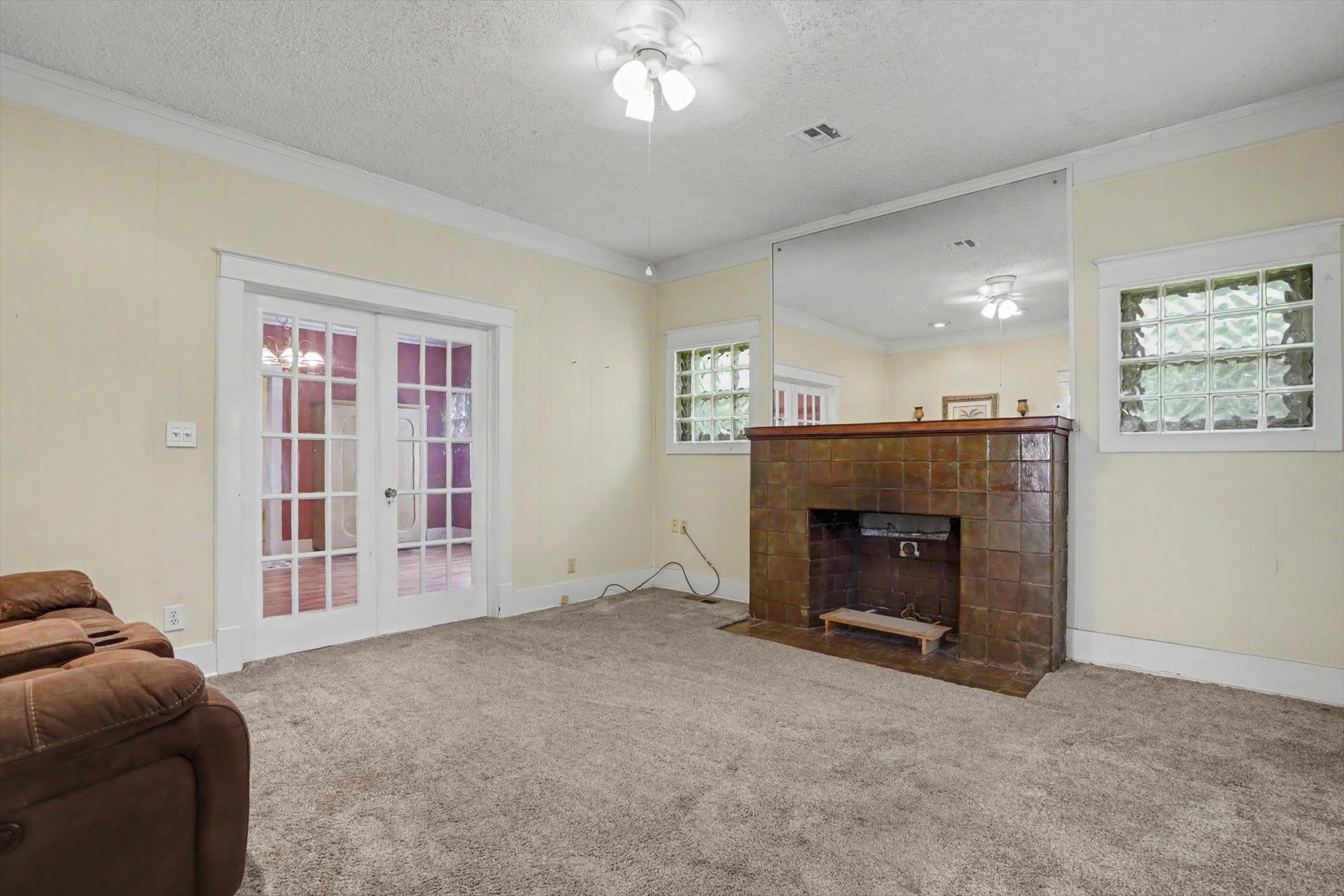 419 E 5th Street Claremore OK 74017