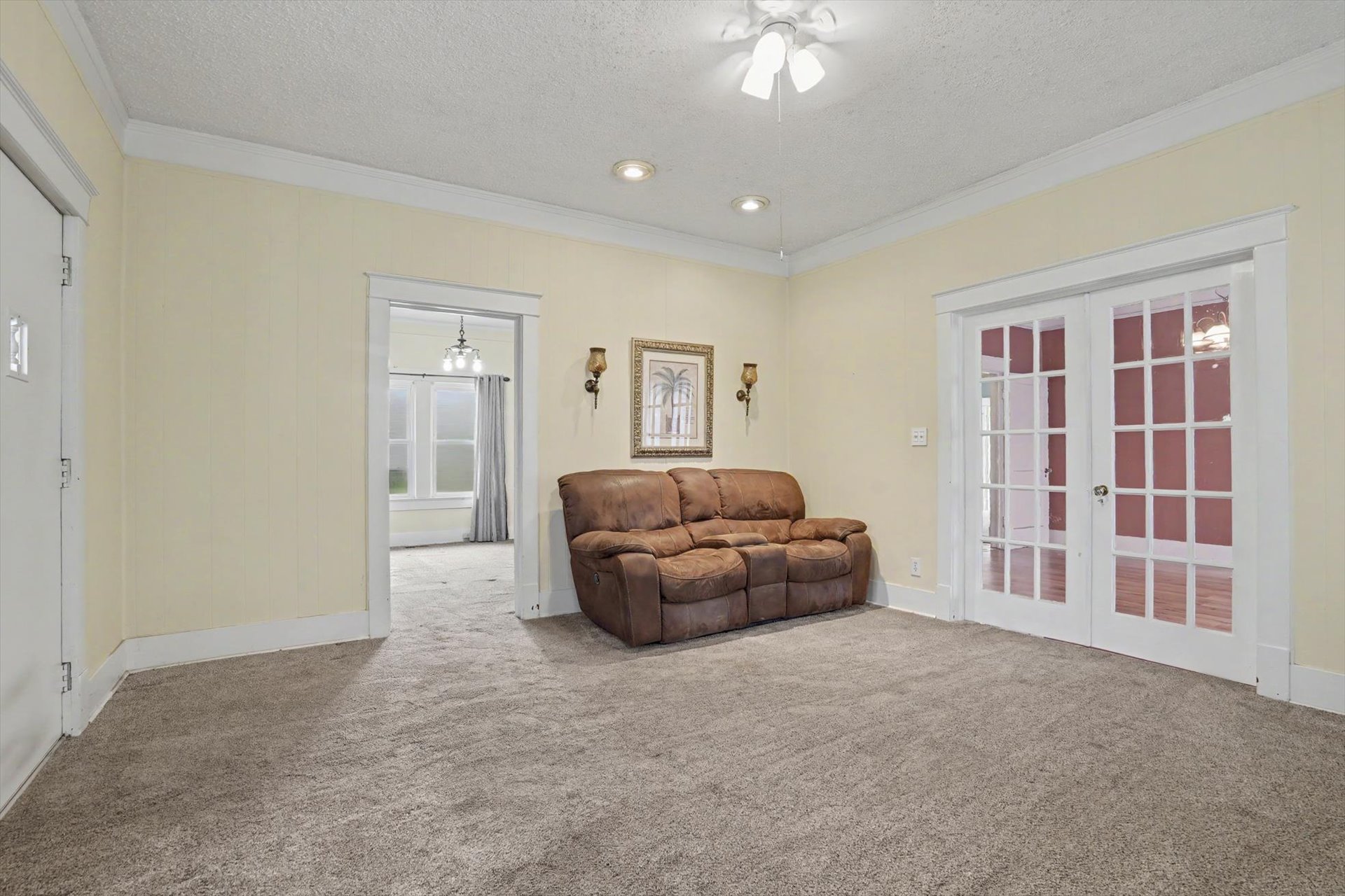 419 E 5th Street Claremore OK 74017