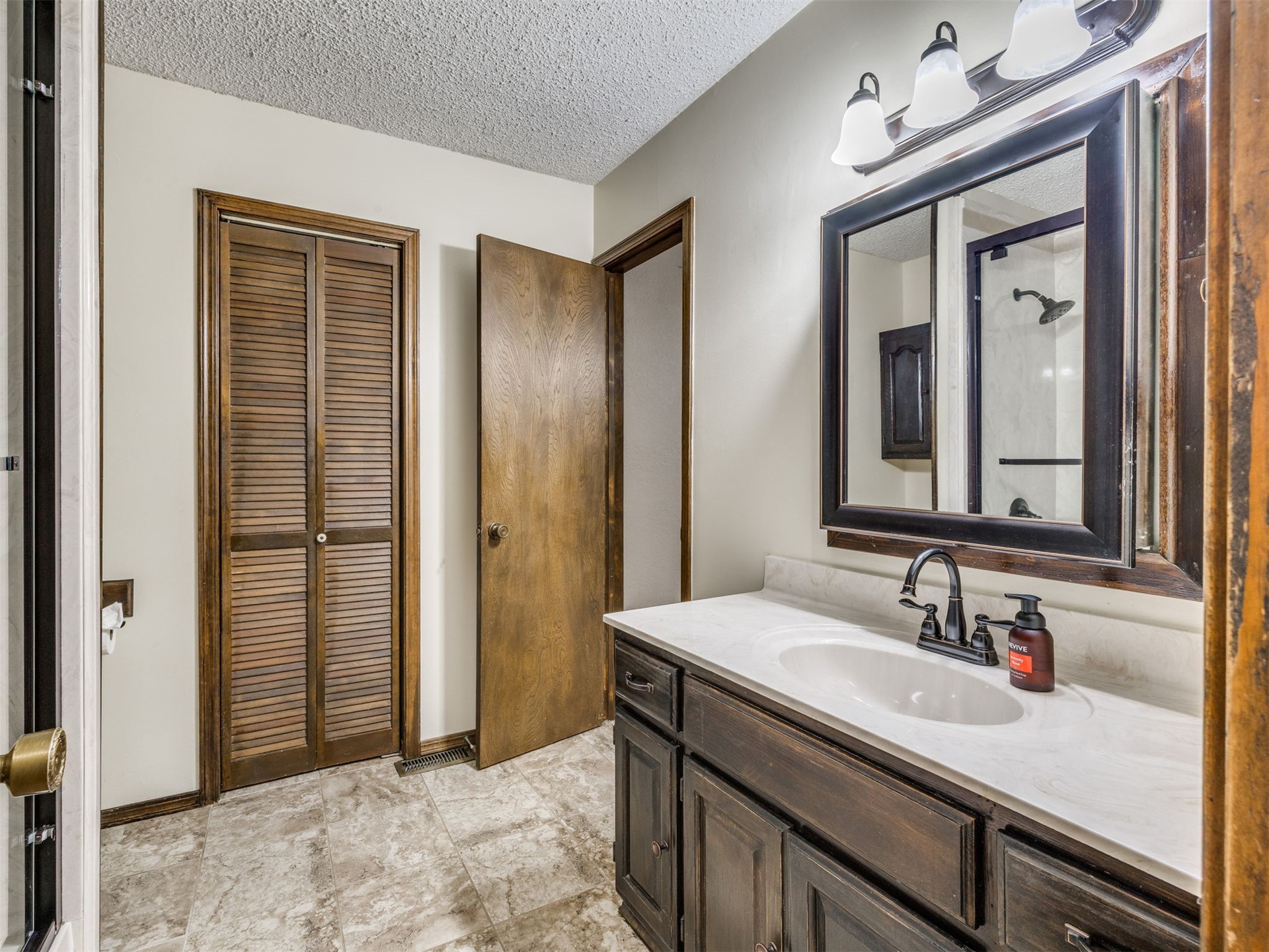 8990 W 155th Street N Skiatook OK 74070