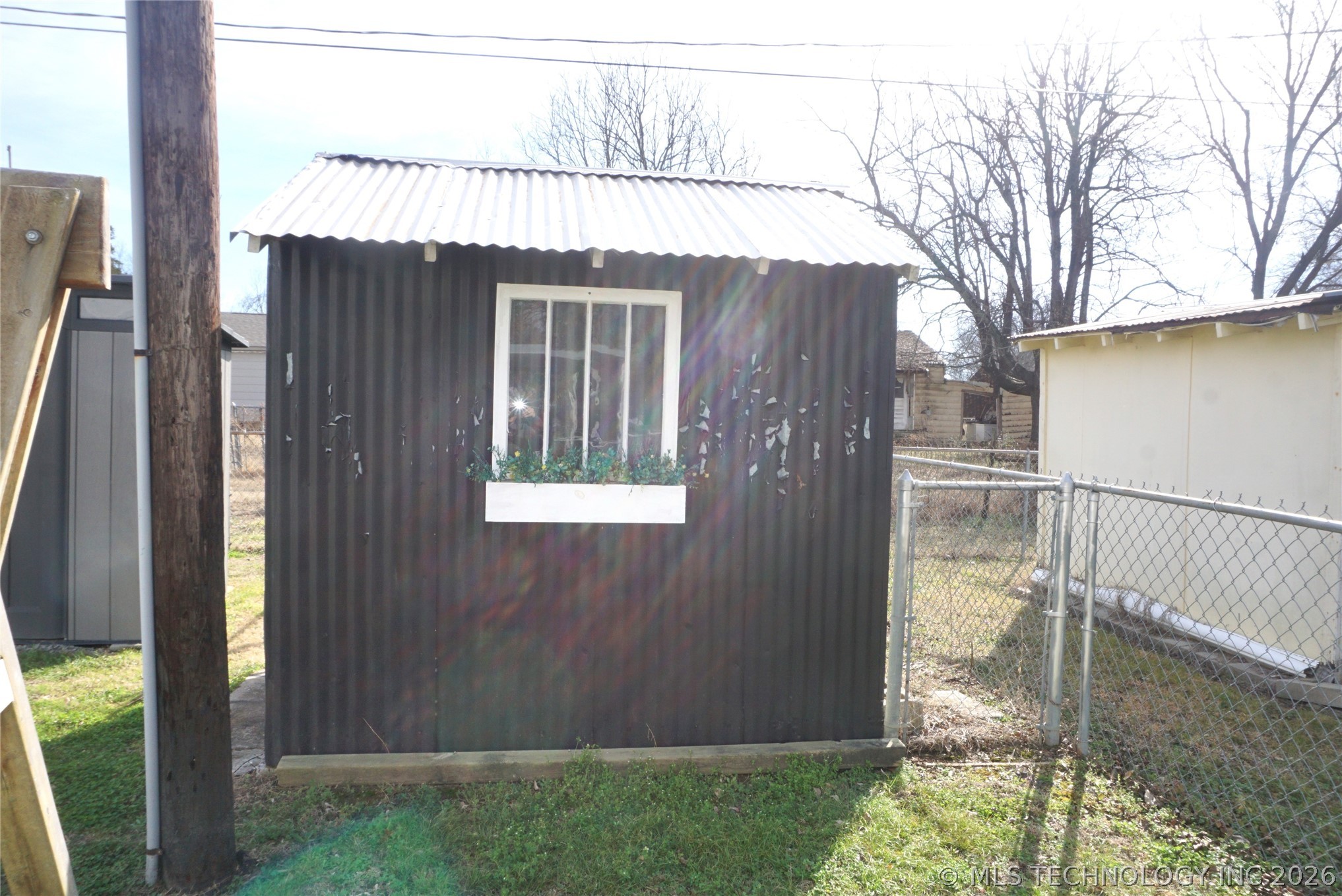 205 Washington Street Henryetta OK 74437