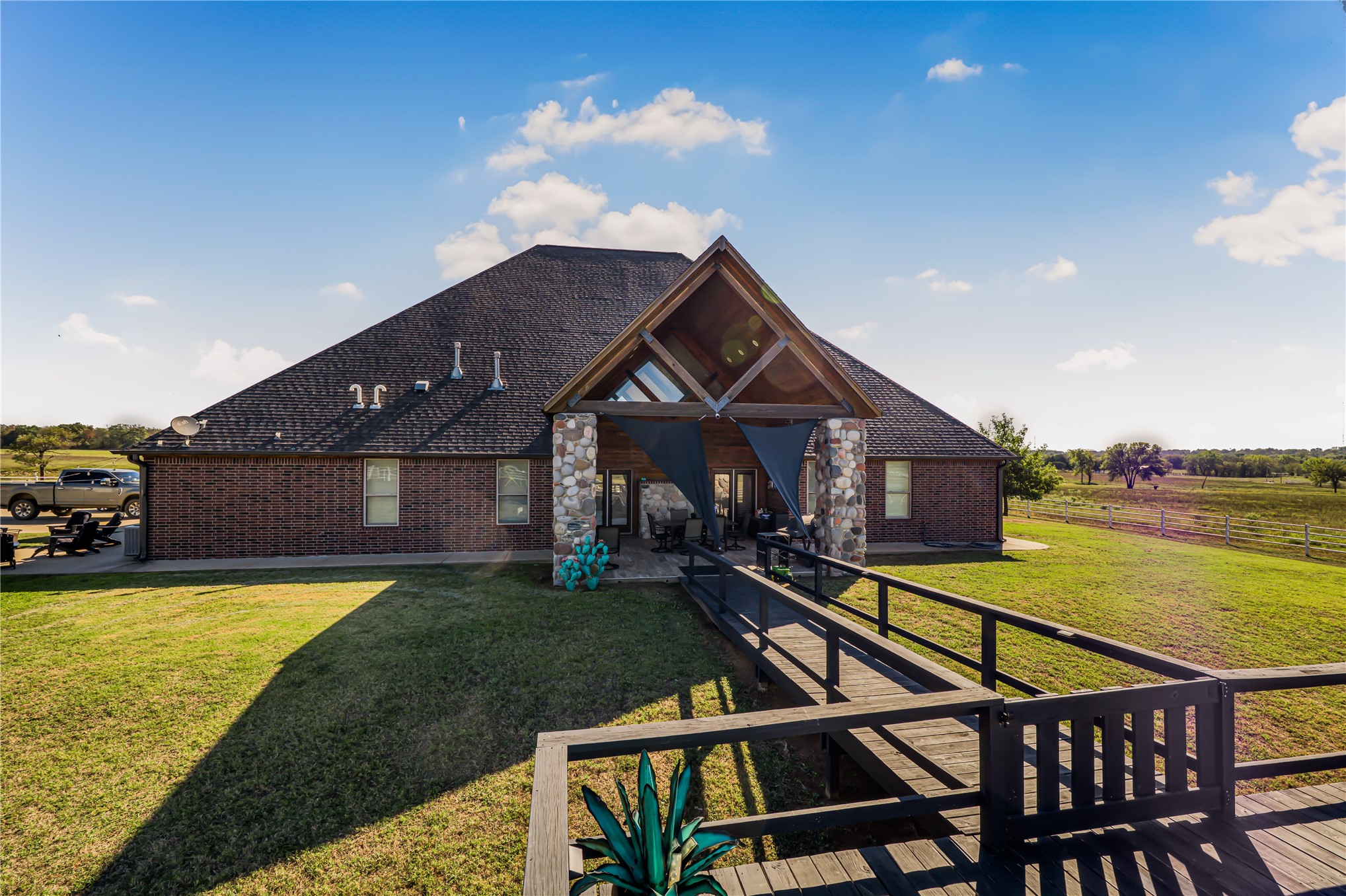 105818 S 4280 Road Checotah OK 74426