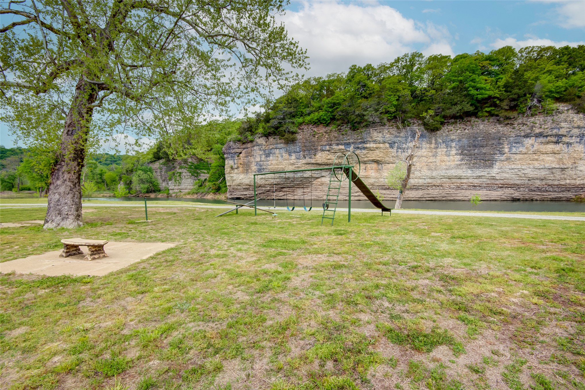 91 Crest Drive Locust Grove OK 74352