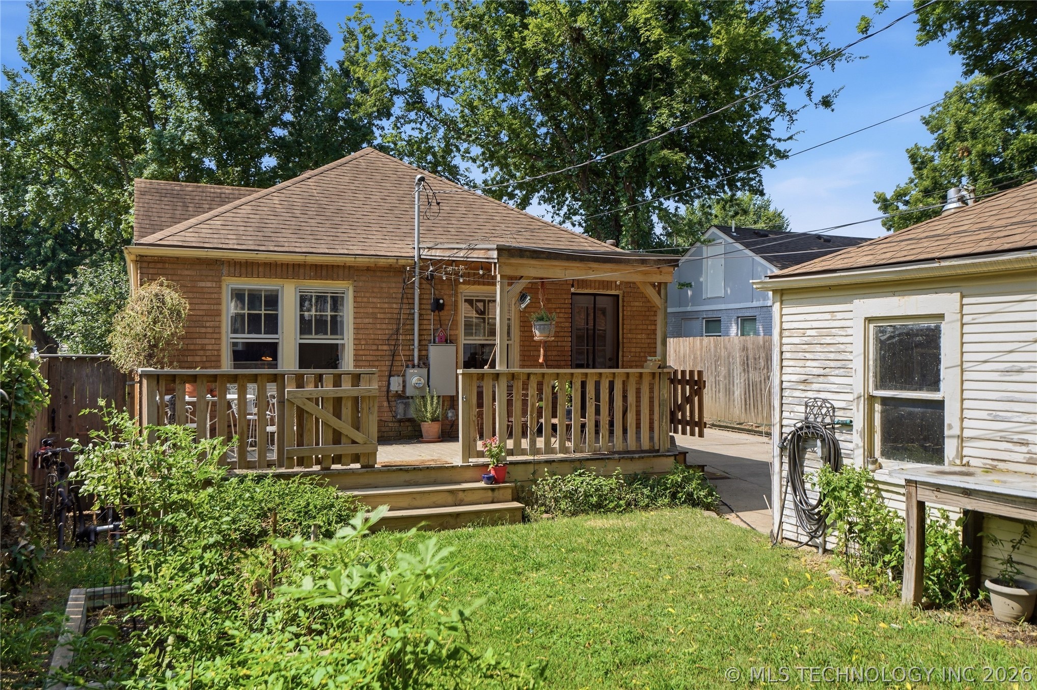 3319 E 8th Street Tulsa OK 74112