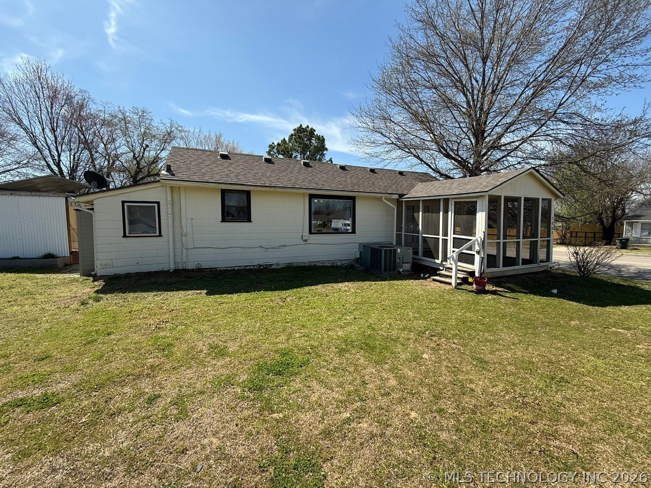 1003 S Hickory Street Sapulpa OK 74066