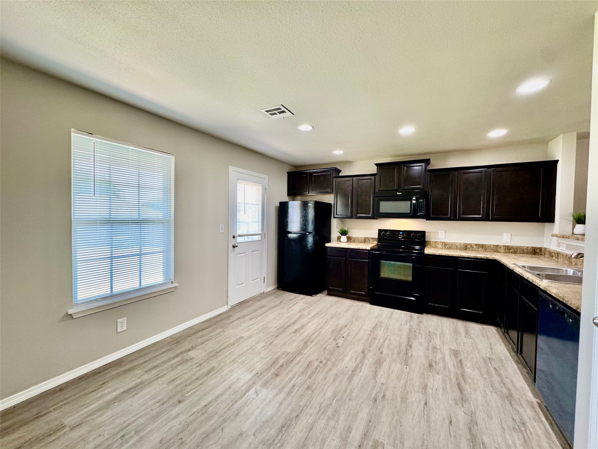 7309 S Gardenia Avenue Broken Arrow OK 74011
