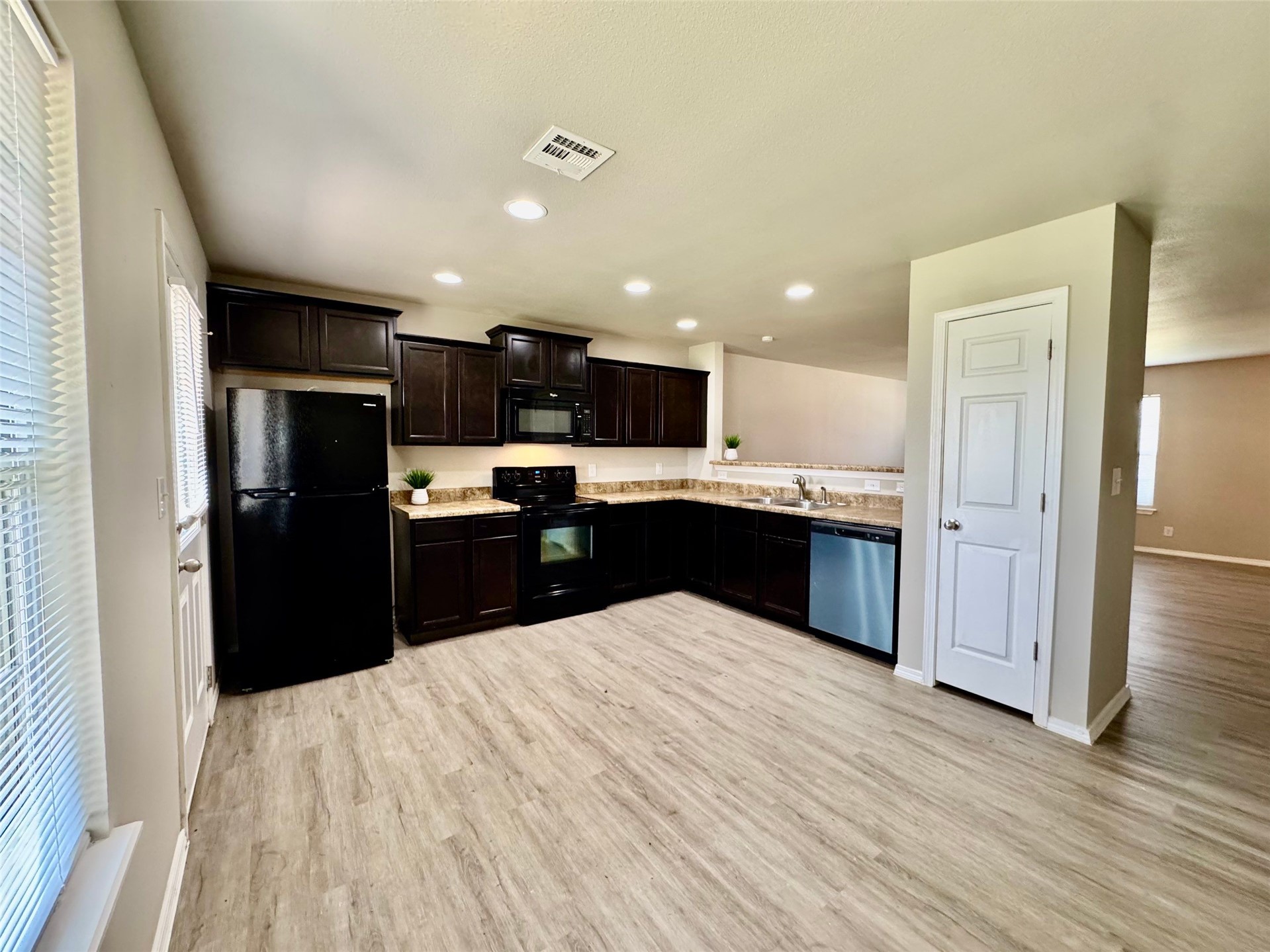 7309 S Gardenia Avenue Broken Arrow OK 74011