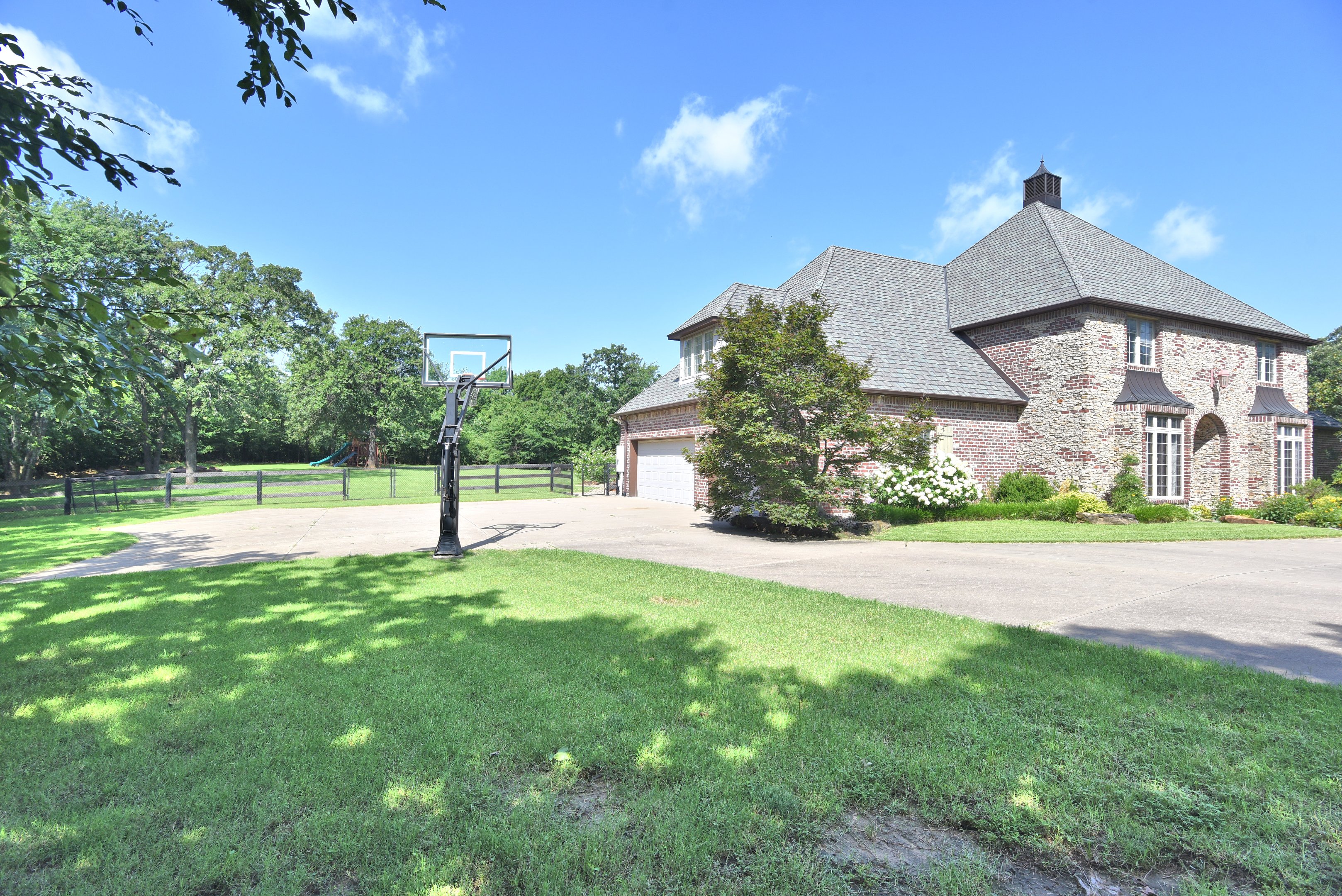 4224 S 69th Westavenue NE Tulsa OK 74107
