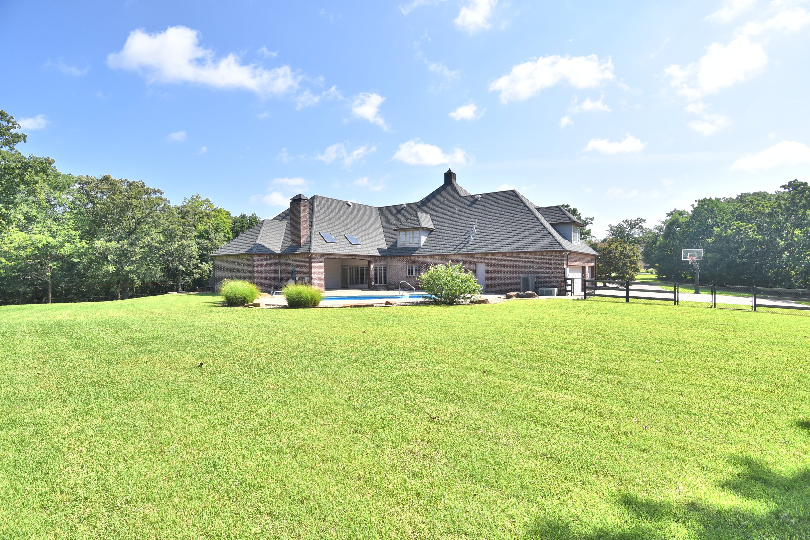 4224 S 69th Westavenue NE Tulsa OK 74107