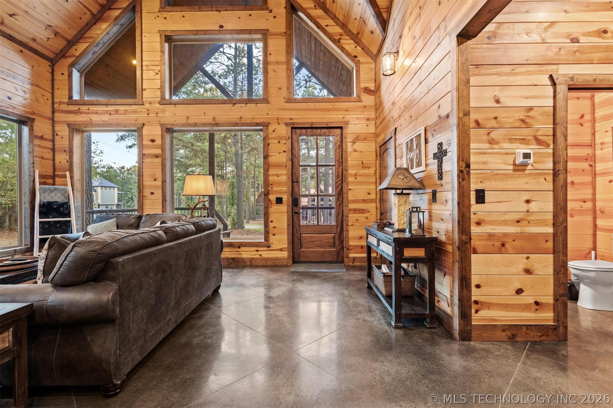 135 Stone Pine Broken Bow OK 74728