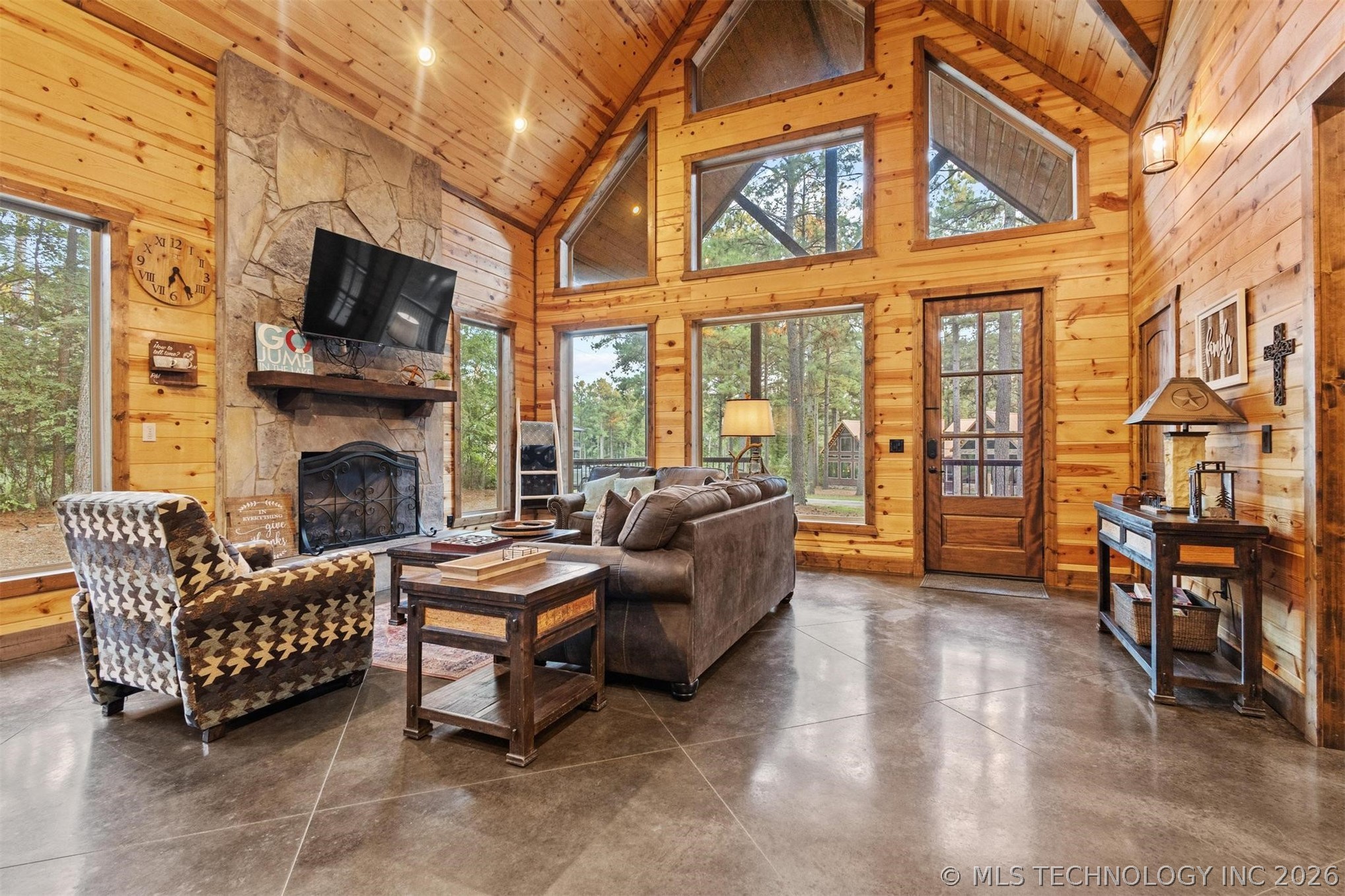135 Stone Pine Broken Bow OK 74728