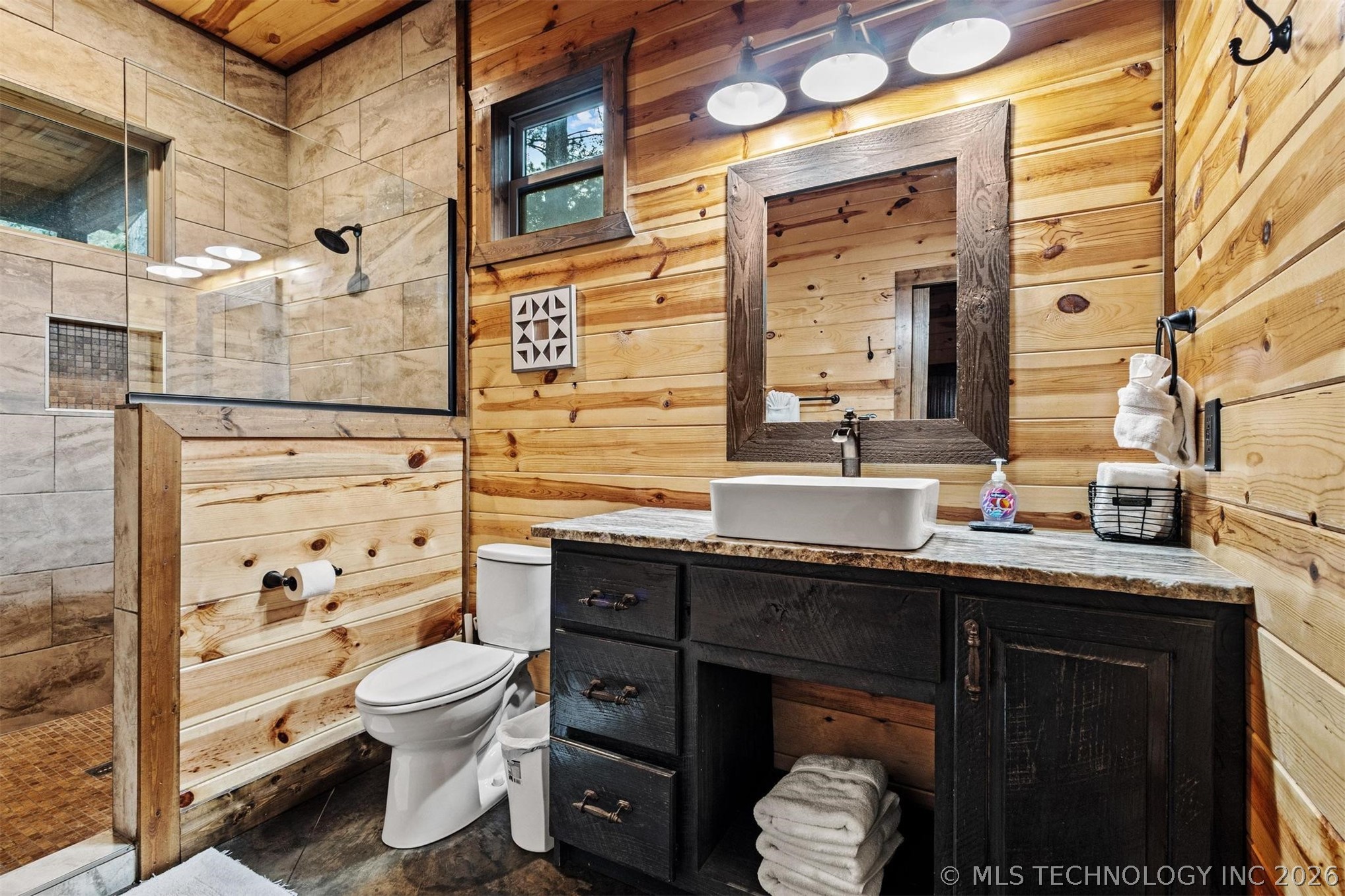 135 Stone Pine Broken Bow OK 74728