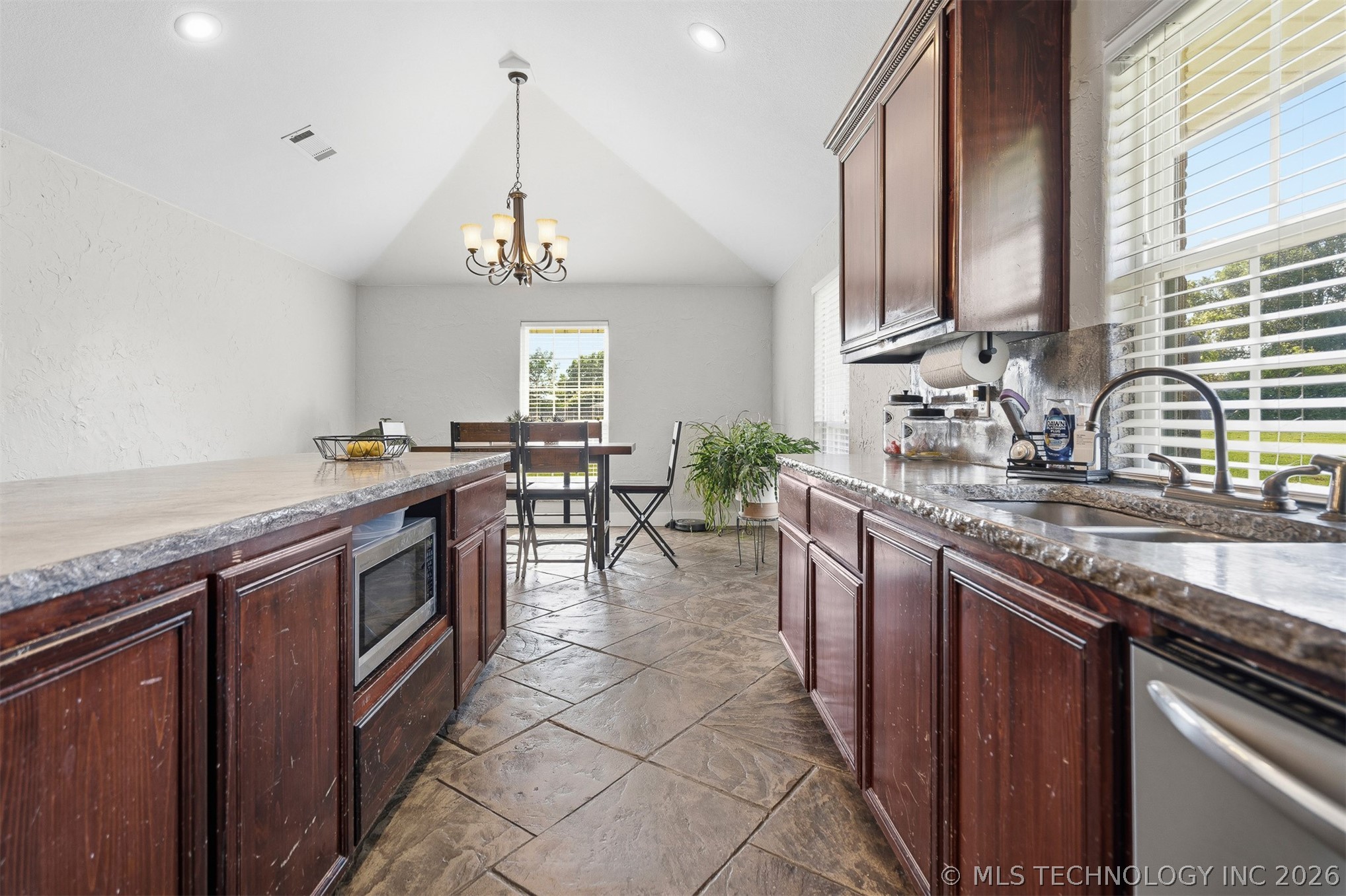 156 Abshire Circle Ardmore OK 73401