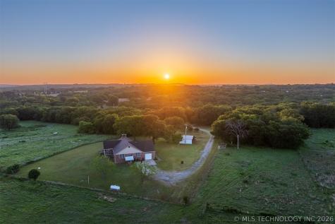 24751 S 200 Road Henryetta OK 74437