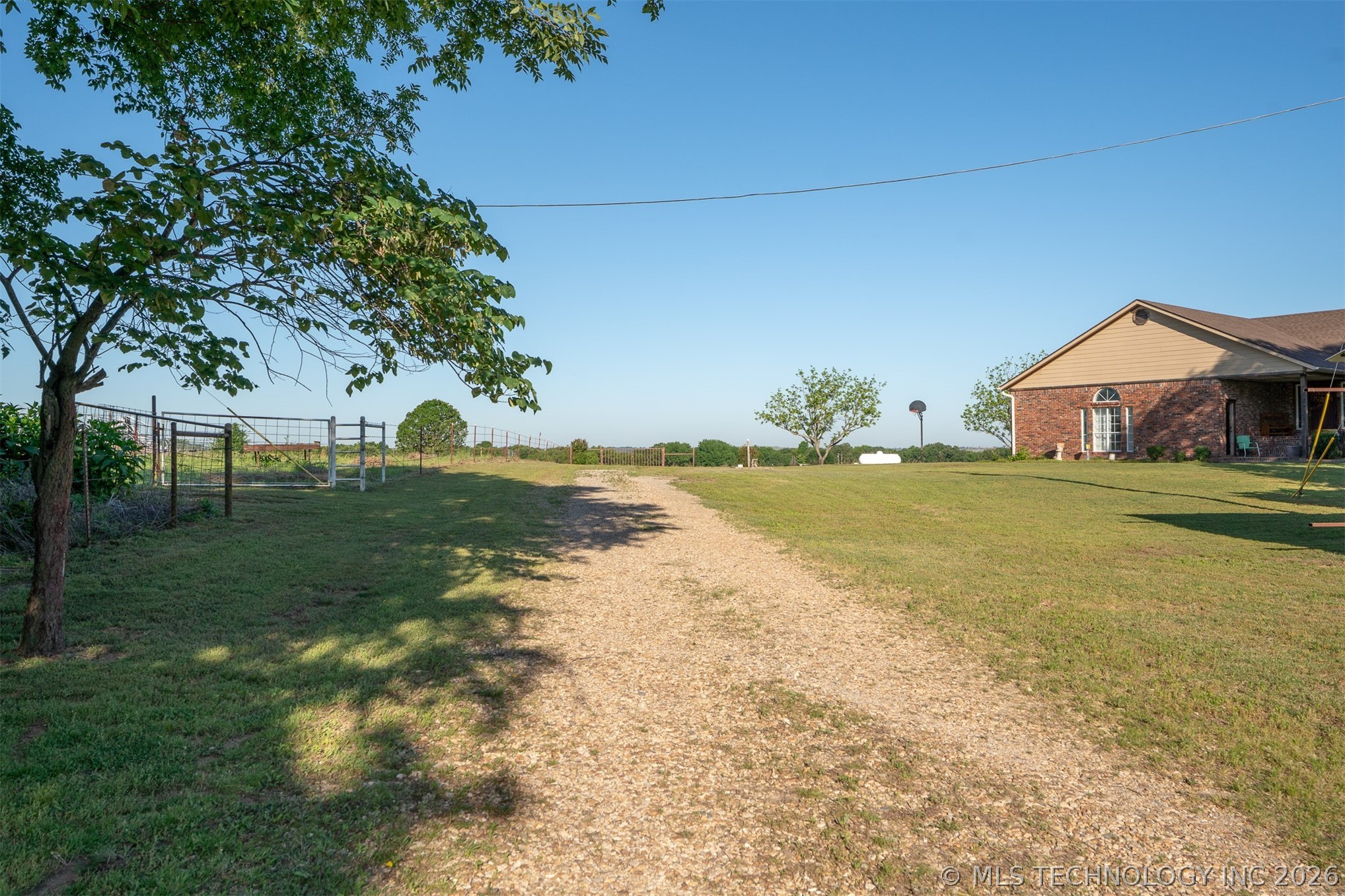 24751 S 200 Road Henryetta OK 74437
