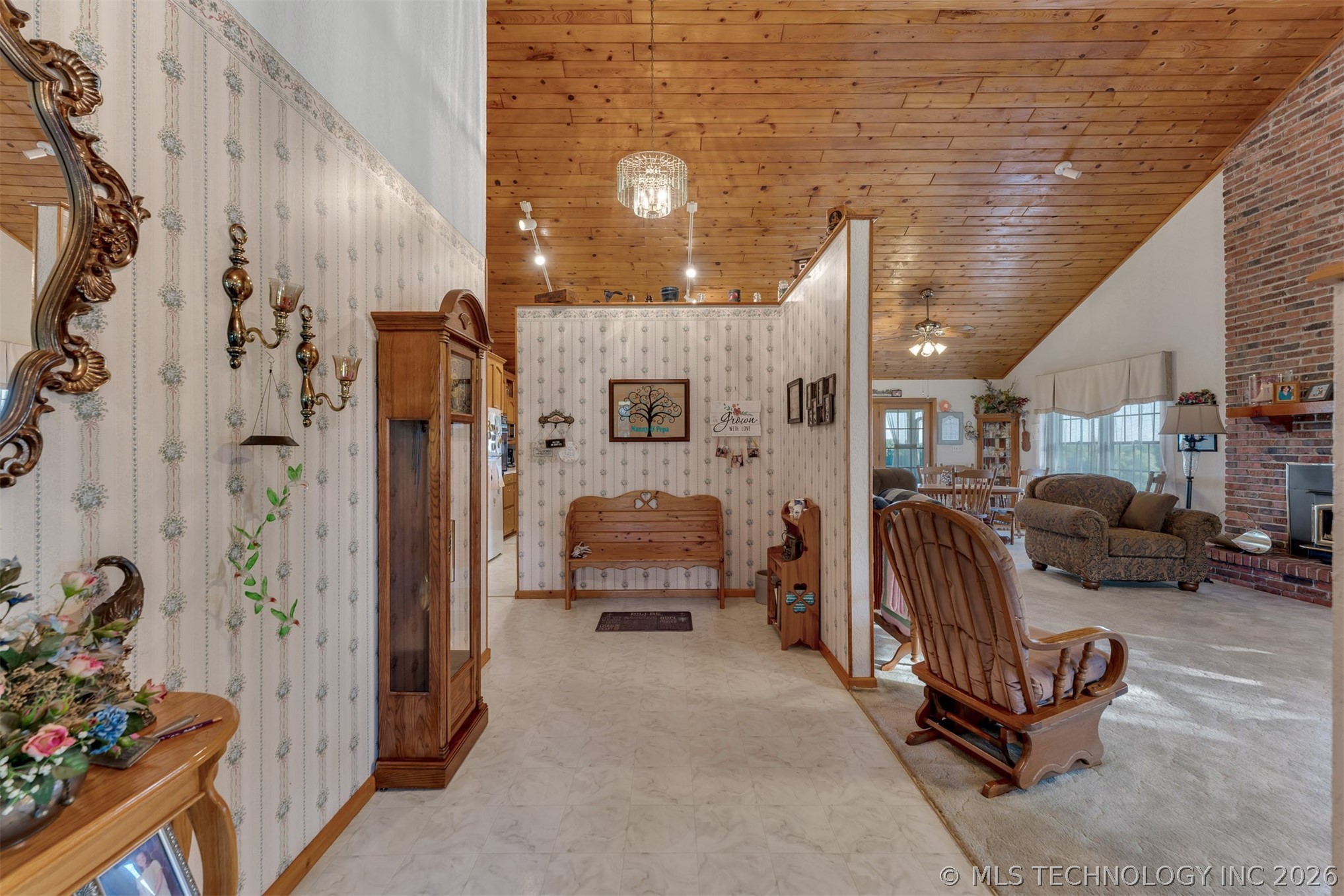 24751 S 200 Road Henryetta OK 74437