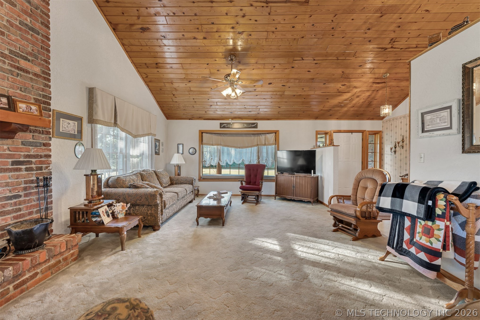 24751 S 200 Road Henryetta OK 74437