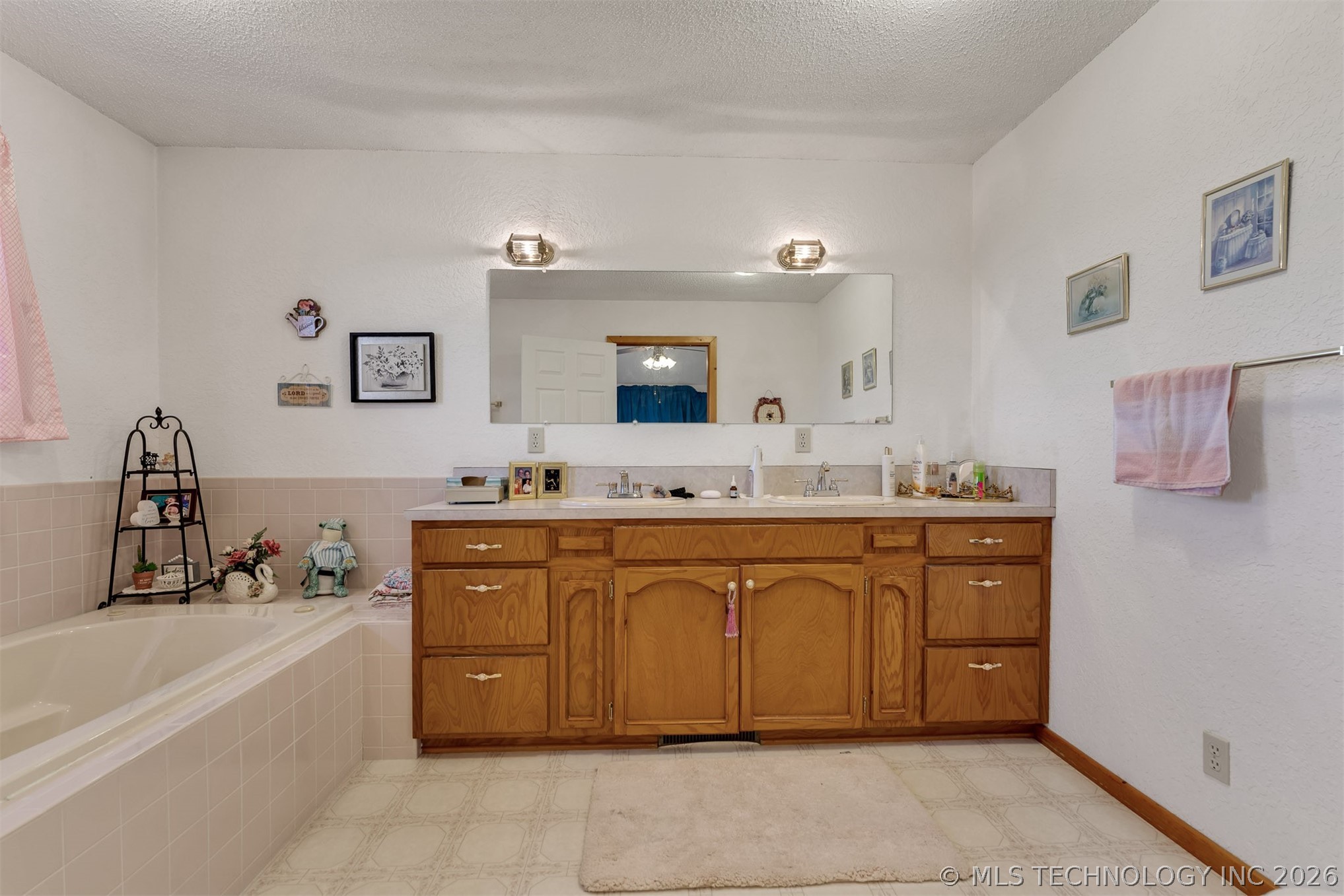 24751 S 200 Road Henryetta OK 74437