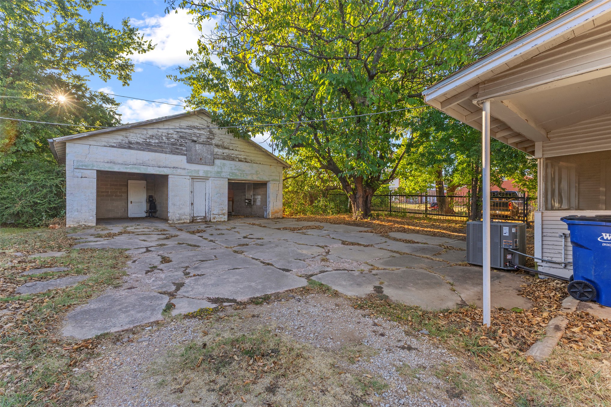 205 Broadway Street Konawa OK 74849