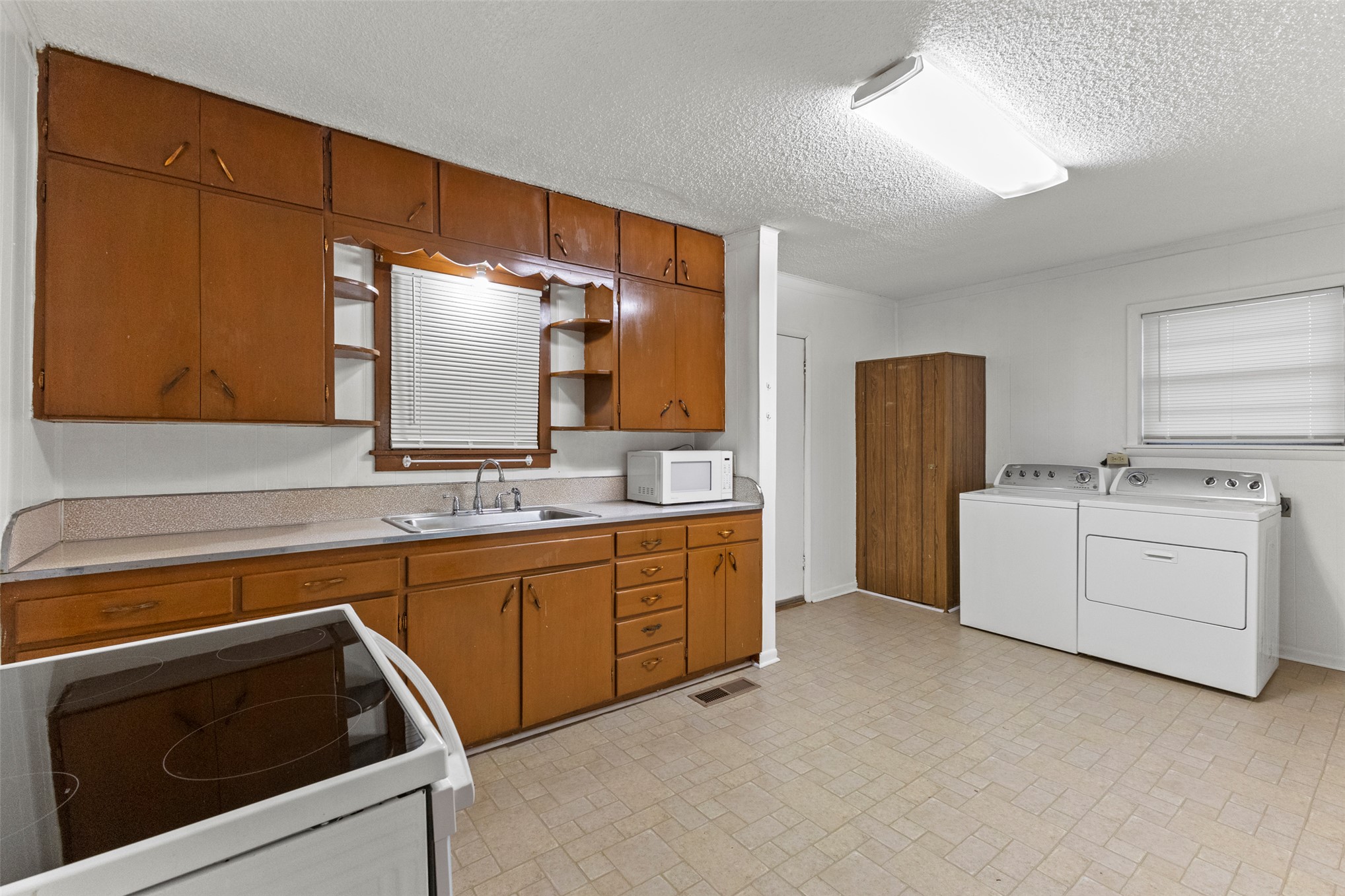 205 Broadway Street Konawa OK 74849