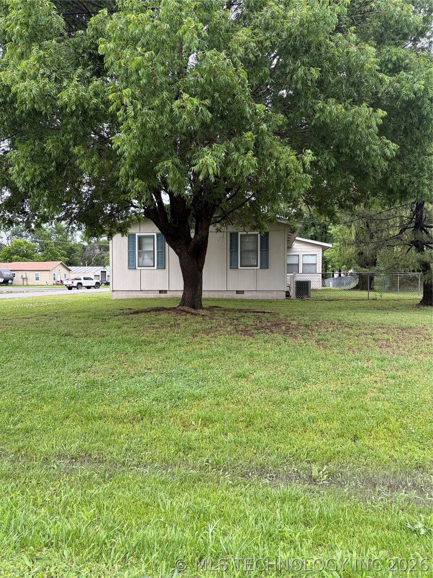 102 N 2nd Street Chouteau OK 74337