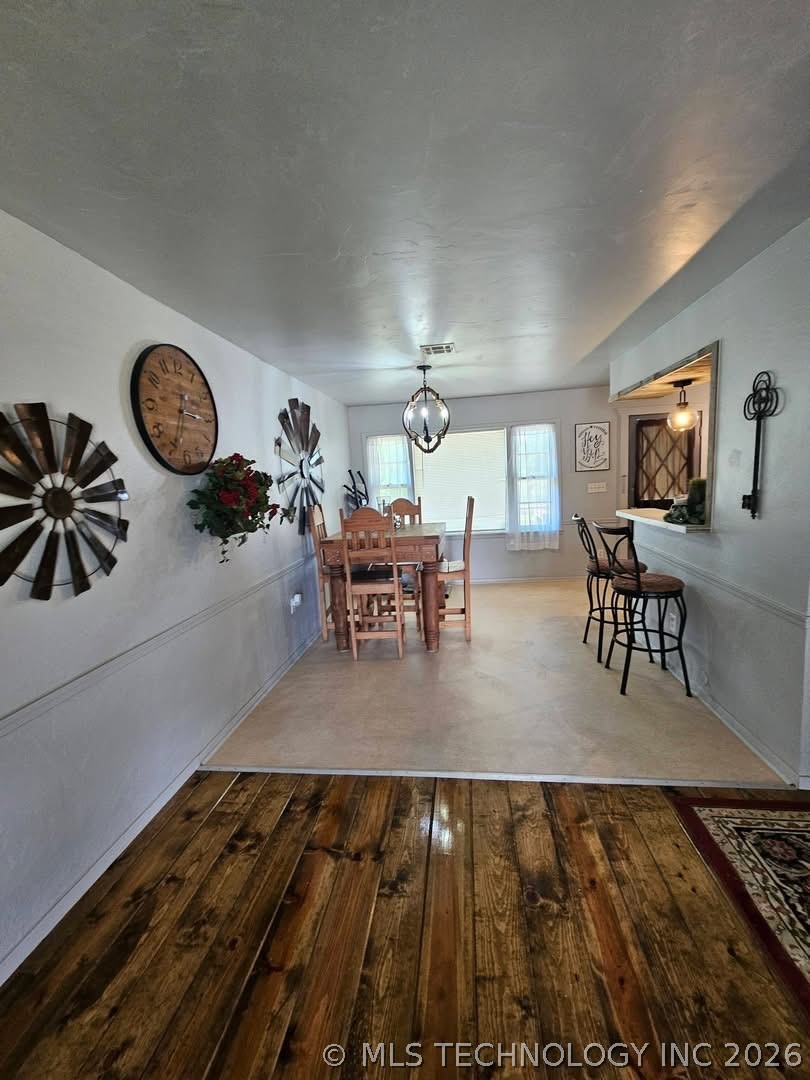 209 NE 9th Antlers OK 74523