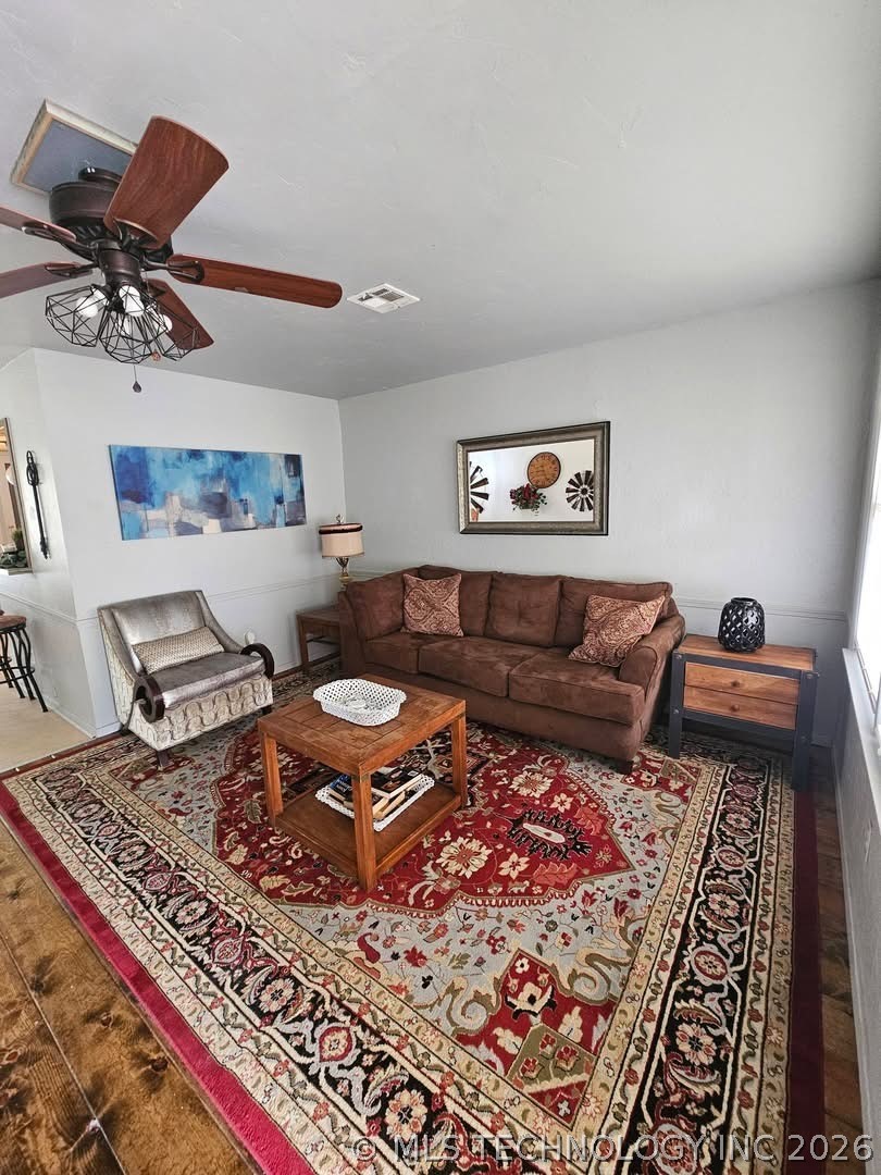 209 NE 9th Antlers OK 74523