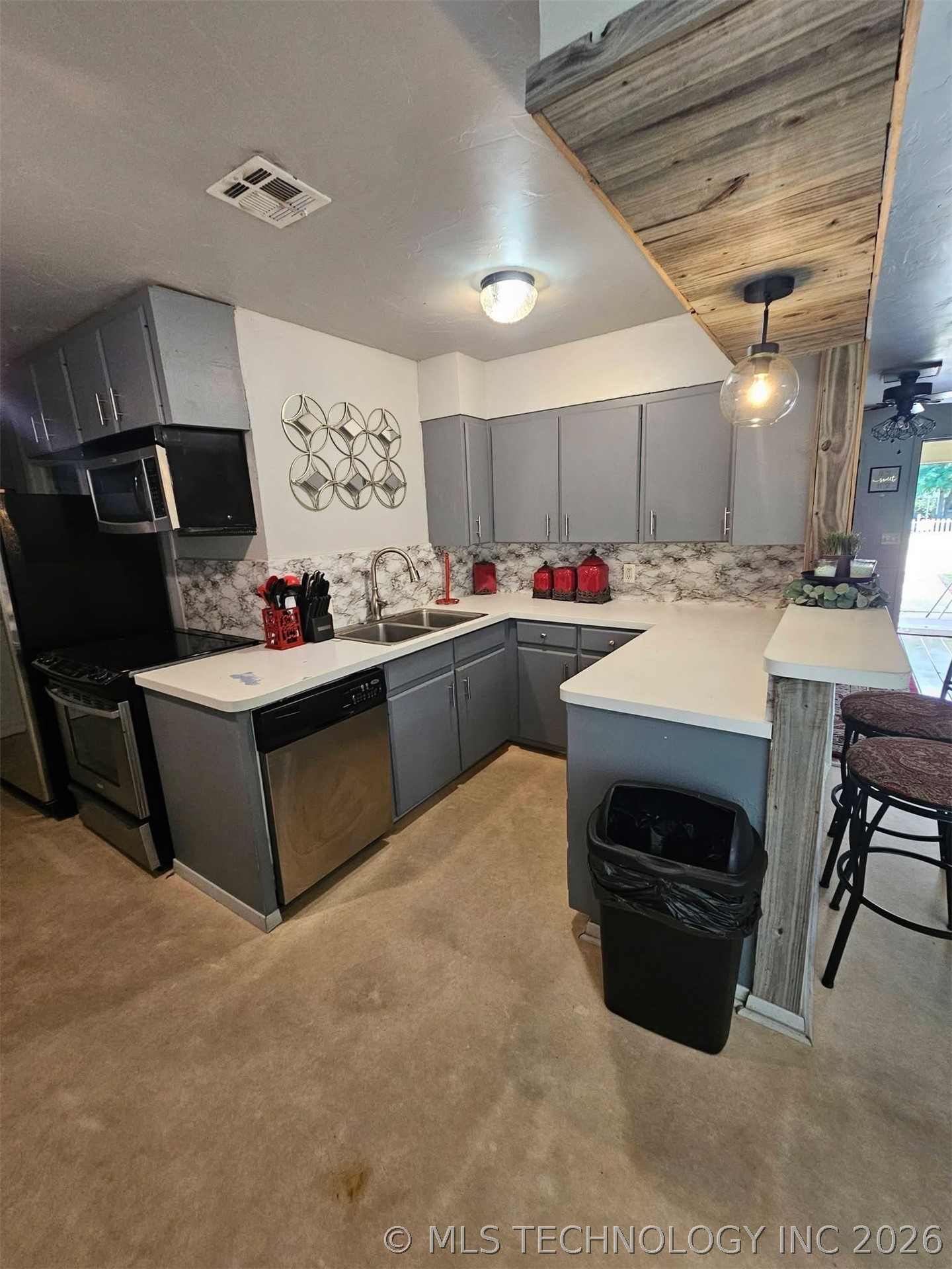 209 NE 9th Antlers OK 74523