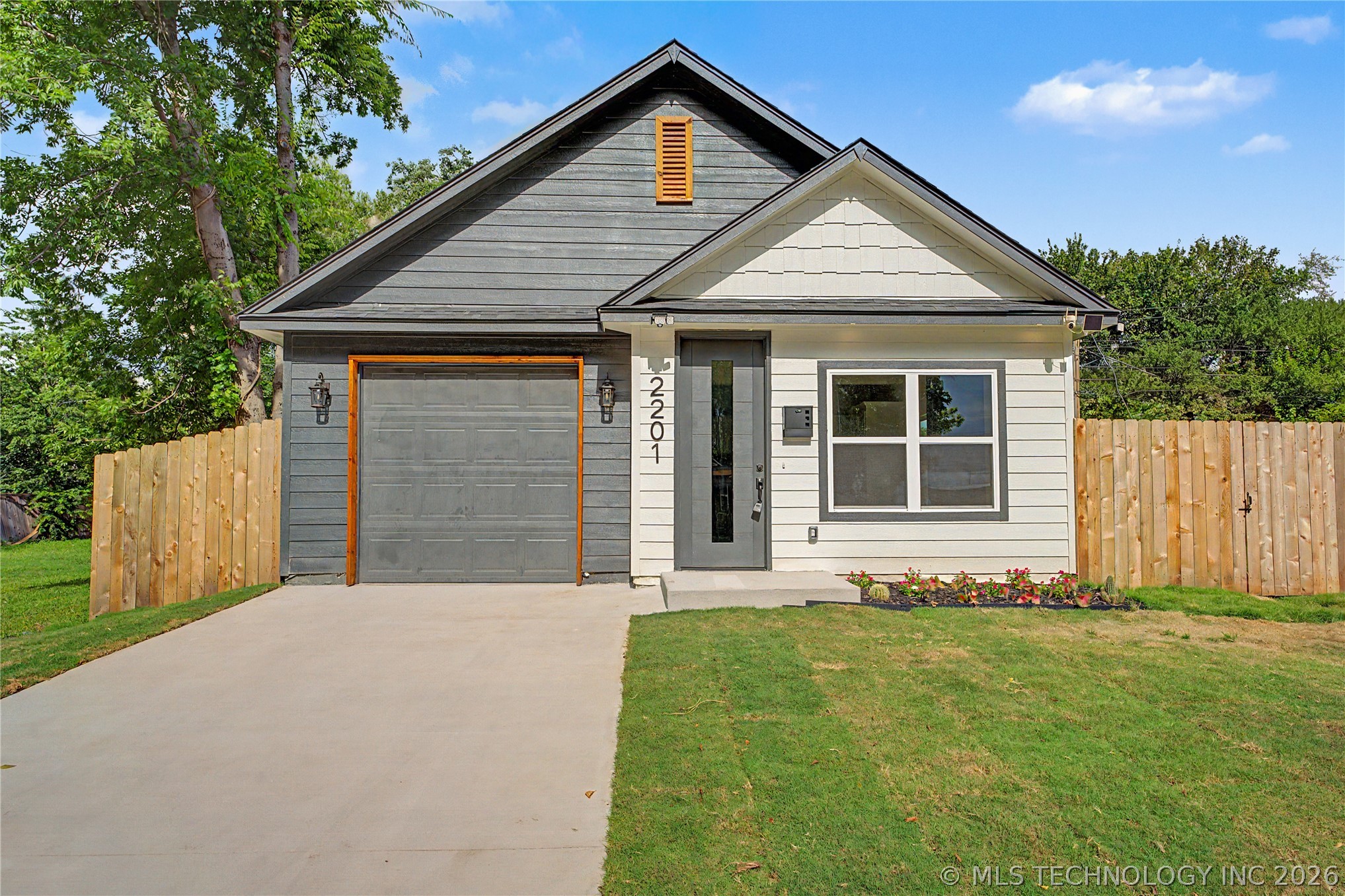 2201 N Lewis Place Tulsa OK 74110